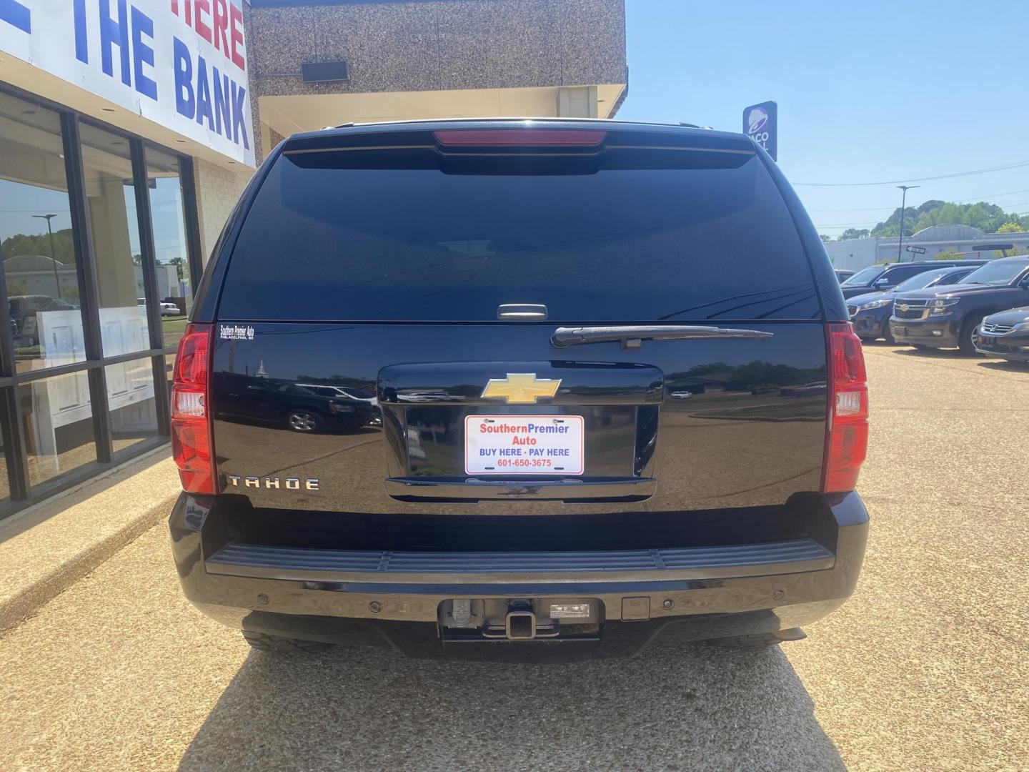 2013 BLACK CHEVROLET TAHOE LT (1GNSCBE0XDR) , located at 922 W. Beacon St., Philadelphia, MS, 39350, (601) 650-3675, 32.770447, -89.127151 - Photo#4