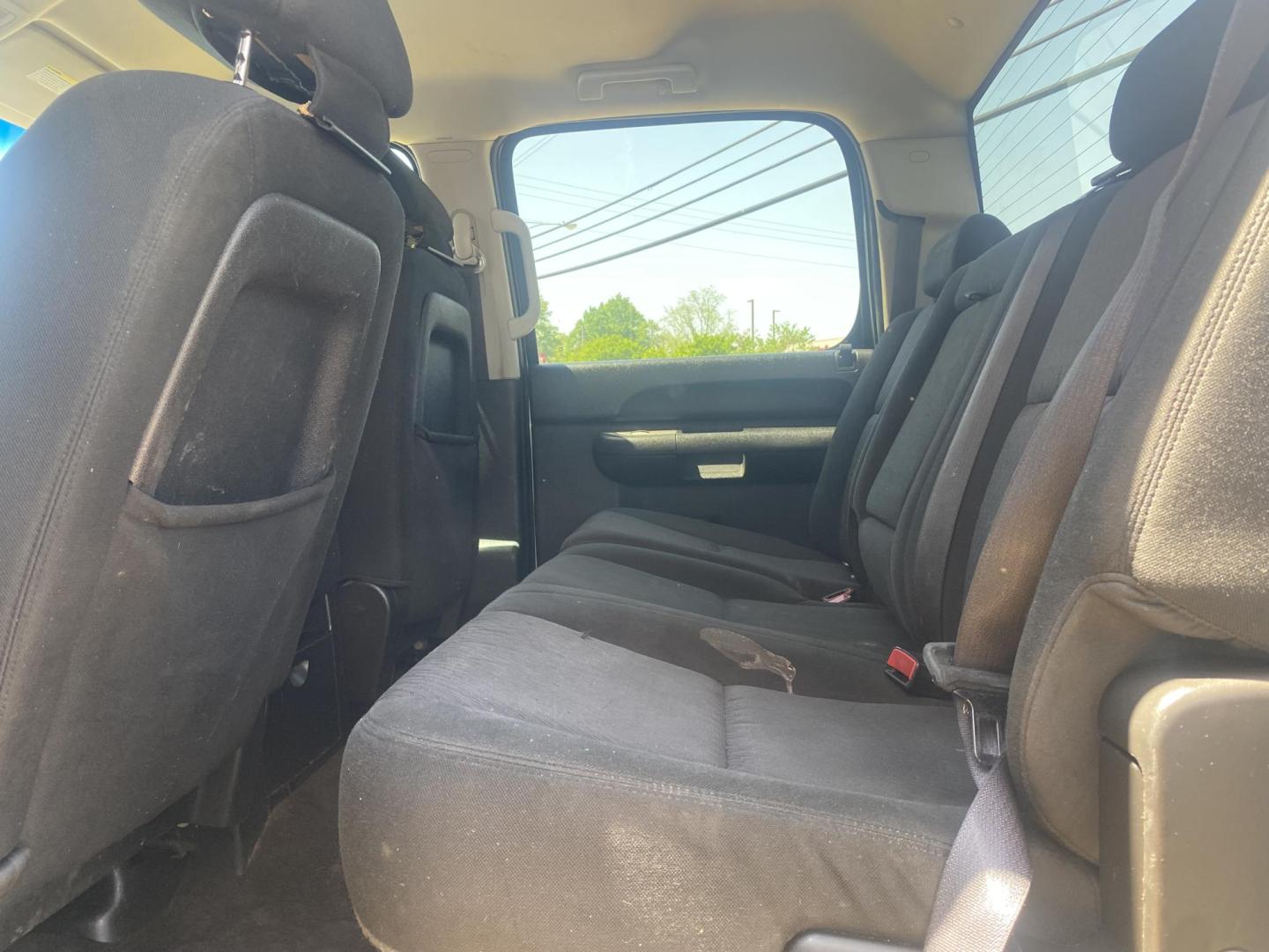 2010 SILVER GMC SIERRA SLE (3GTRCVE02AG) , located at 922 W. Beacon St., Philadelphia, MS, 39350, (601) 650-3675, 32.770447, -89.127151 - Photo#13