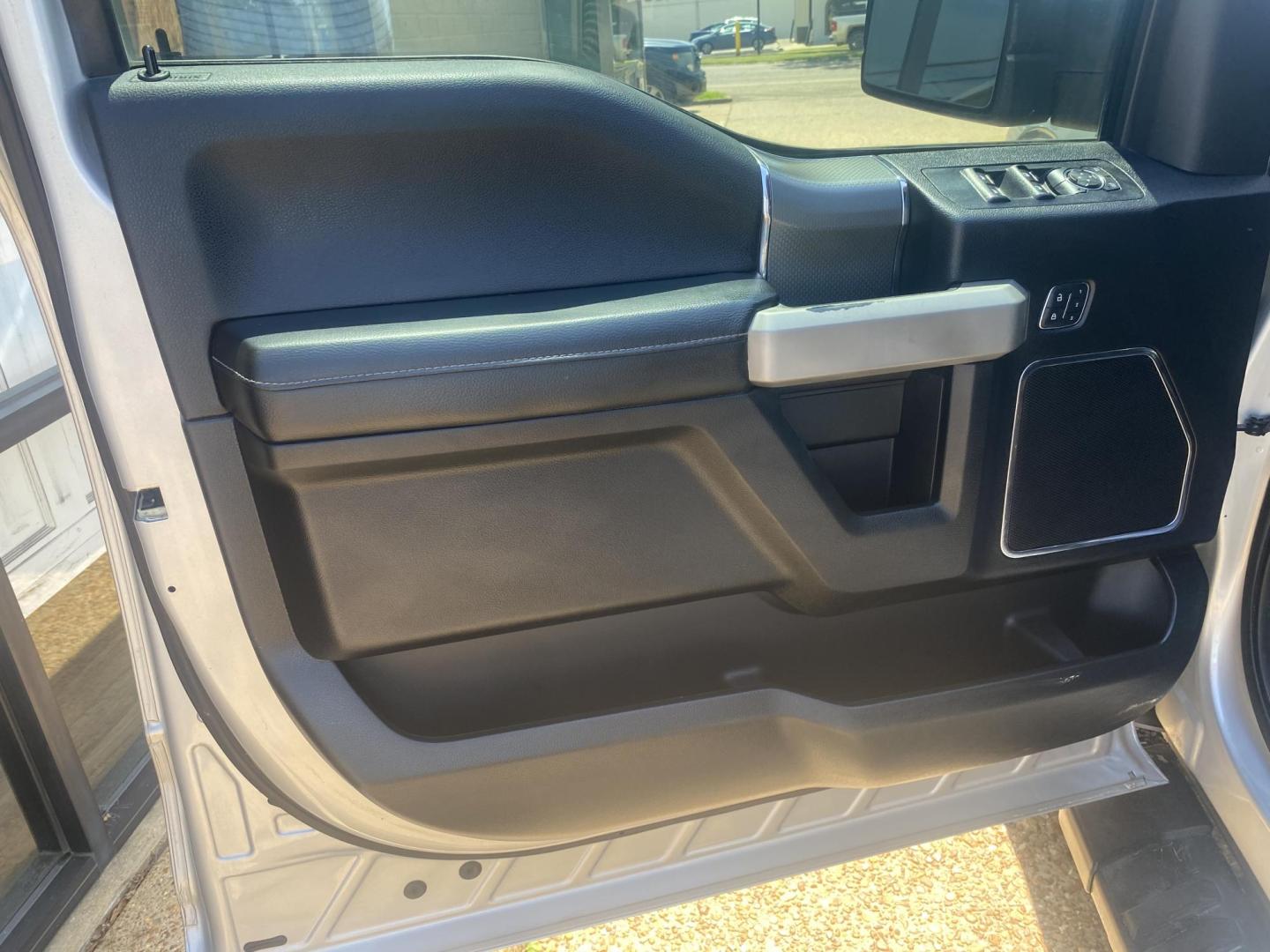 2017 SILVER FORD F-150 XL; LIMITED; P (1FTEW1EG5HK) , located at 922 W. Beacon St., Philadelphia, MS, 39350, (601) 650-3675, 32.770447, -89.127151 - Photo#8