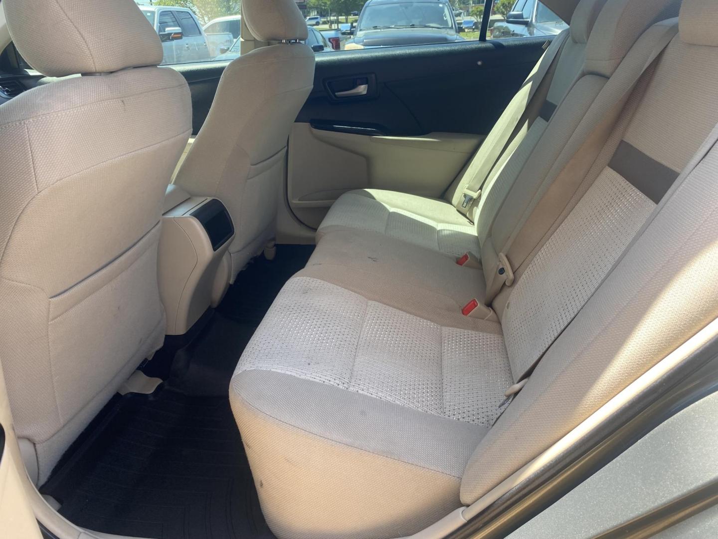 2014 GREEN TOYOTA CAMRY SE; LE; XLE; L (4T4BF1FK8ER) , located at 922 W. Beacon St., Philadelphia, MS, 39350, (601) 650-3675, 32.770447, -89.127151 - Photo#13