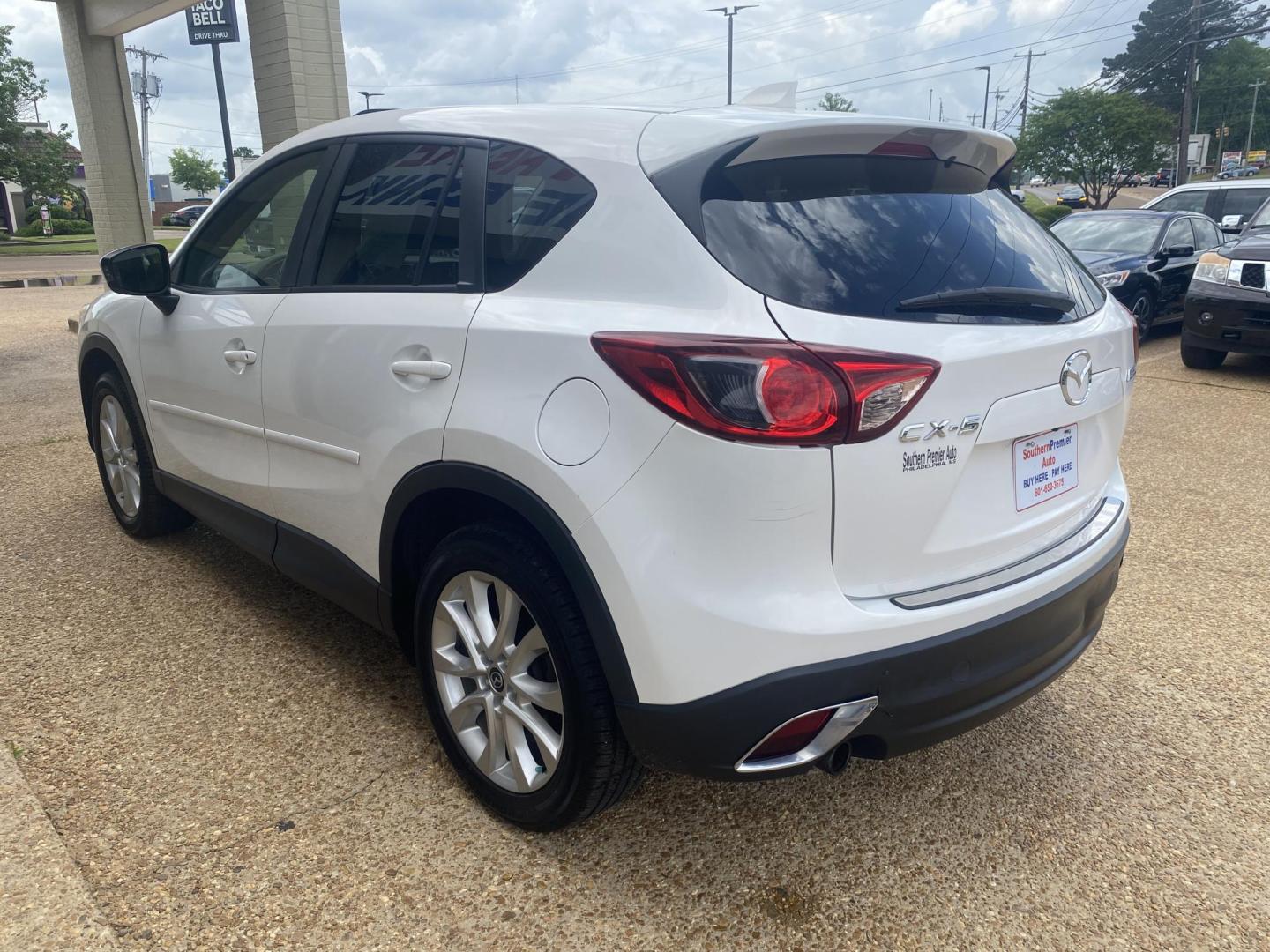 2014 WHITE MAZDA CX-5 GRAND TOURING (JM3KE2DY6E0) , located at 922 W. Beacon St., Philadelphia, MS, 39350, (601) 650-3675, 32.770447, -89.127151 - Photo#3