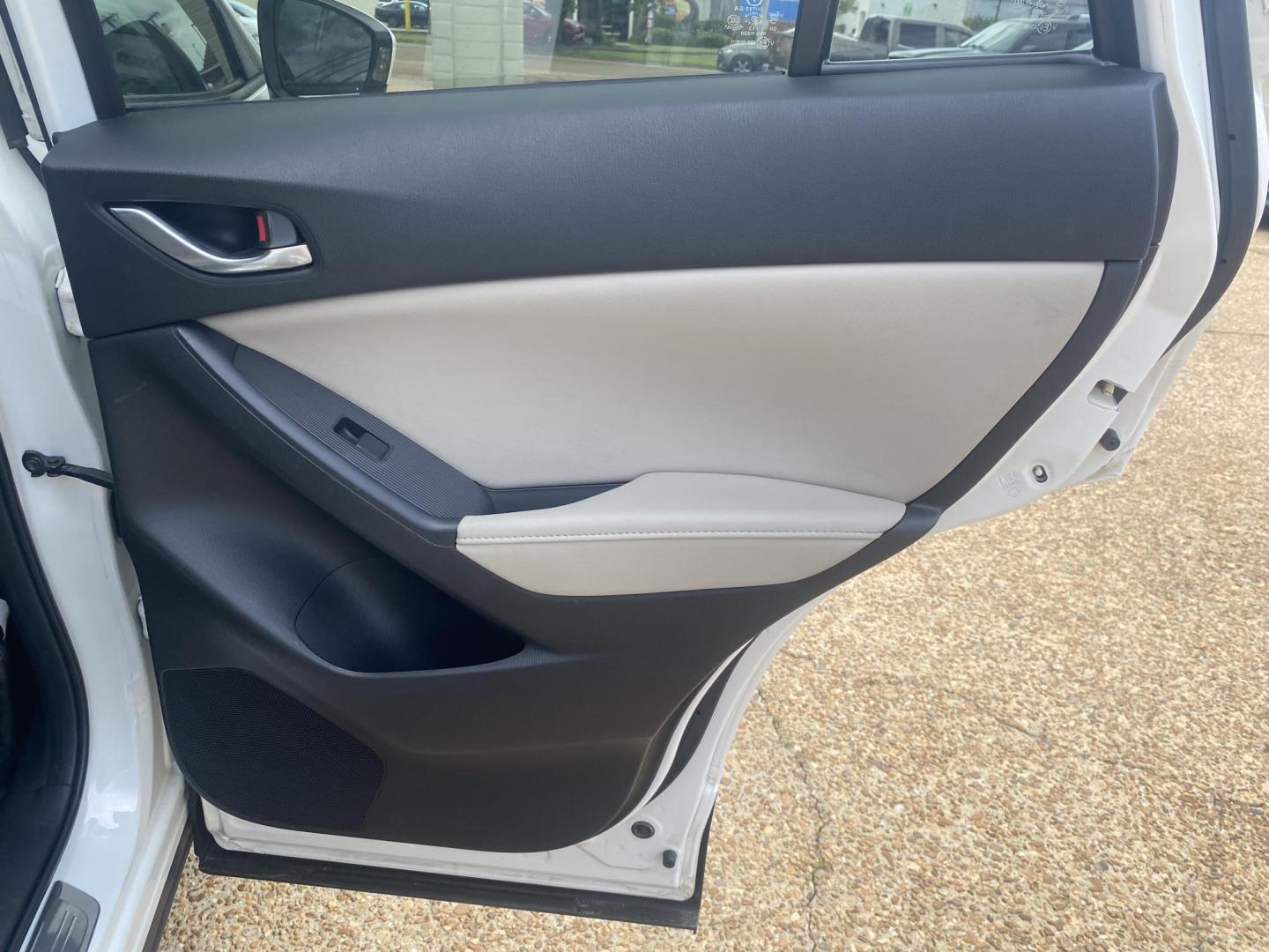 2014 WHITE MAZDA CX-5 GRAND TOURING (JM3KE2DY6E0) , located at 922 W. Beacon St., Philadelphia, MS, 39350, (601) 650-3675, 32.770447, -89.127151 - Photo#15