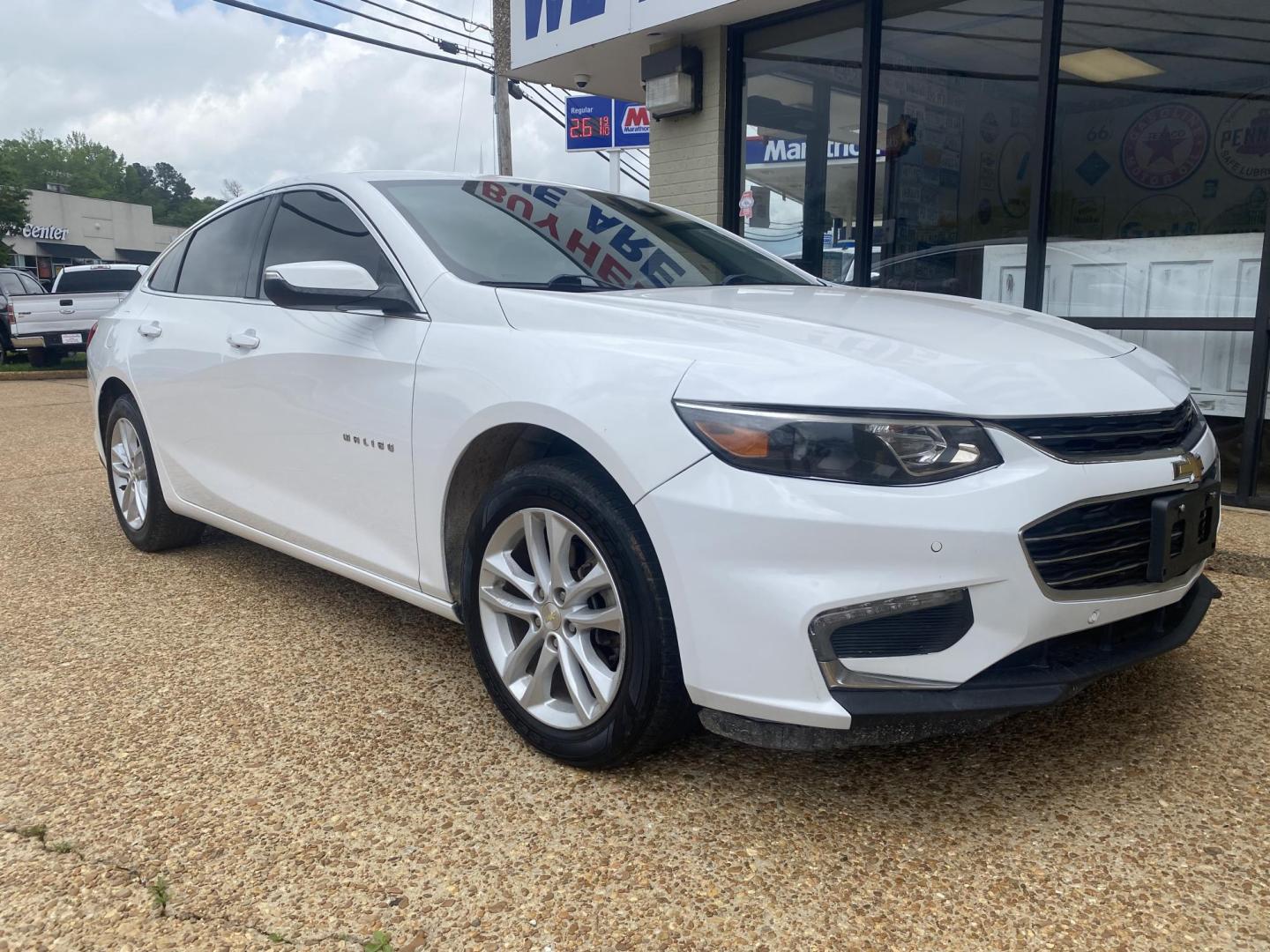 2017 WHITE CHEVROLET MALIBU LT (1LT) (1G1ZE5ST7HF) , located at 922 W. Beacon St., Philadelphia, MS, 39350, (601) 650-3675, 32.770447, -89.127151 - Photo#0