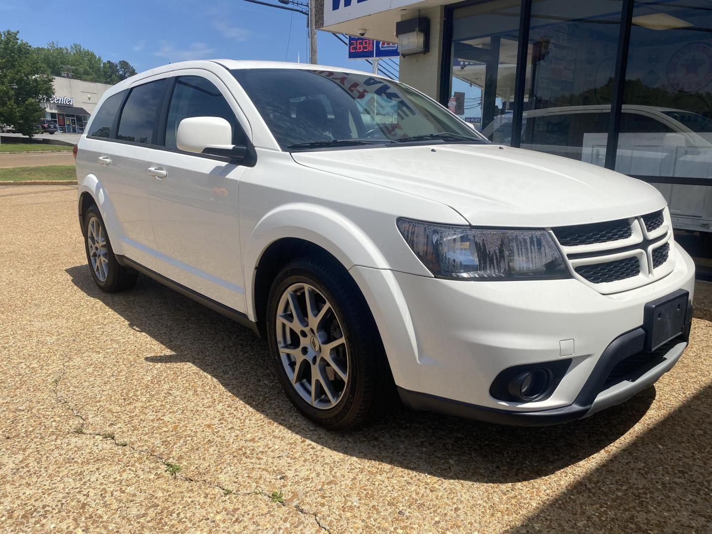 2018 WHITE DODGE JOURNEY GT (3C4PDCEGXJT) , located at 922 W. Beacon St., Philadelphia, MS, 39350, (601) 650-3675, 32.770447, -89.127151 - Photo#0