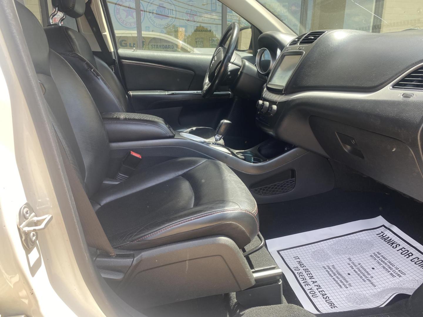2018 WHITE DODGE JOURNEY GT (3C4PDCEGXJT) , located at 922 W. Beacon St., Philadelphia, MS, 39350, (601) 650-3675, 32.770447, -89.127151 - Photo#10