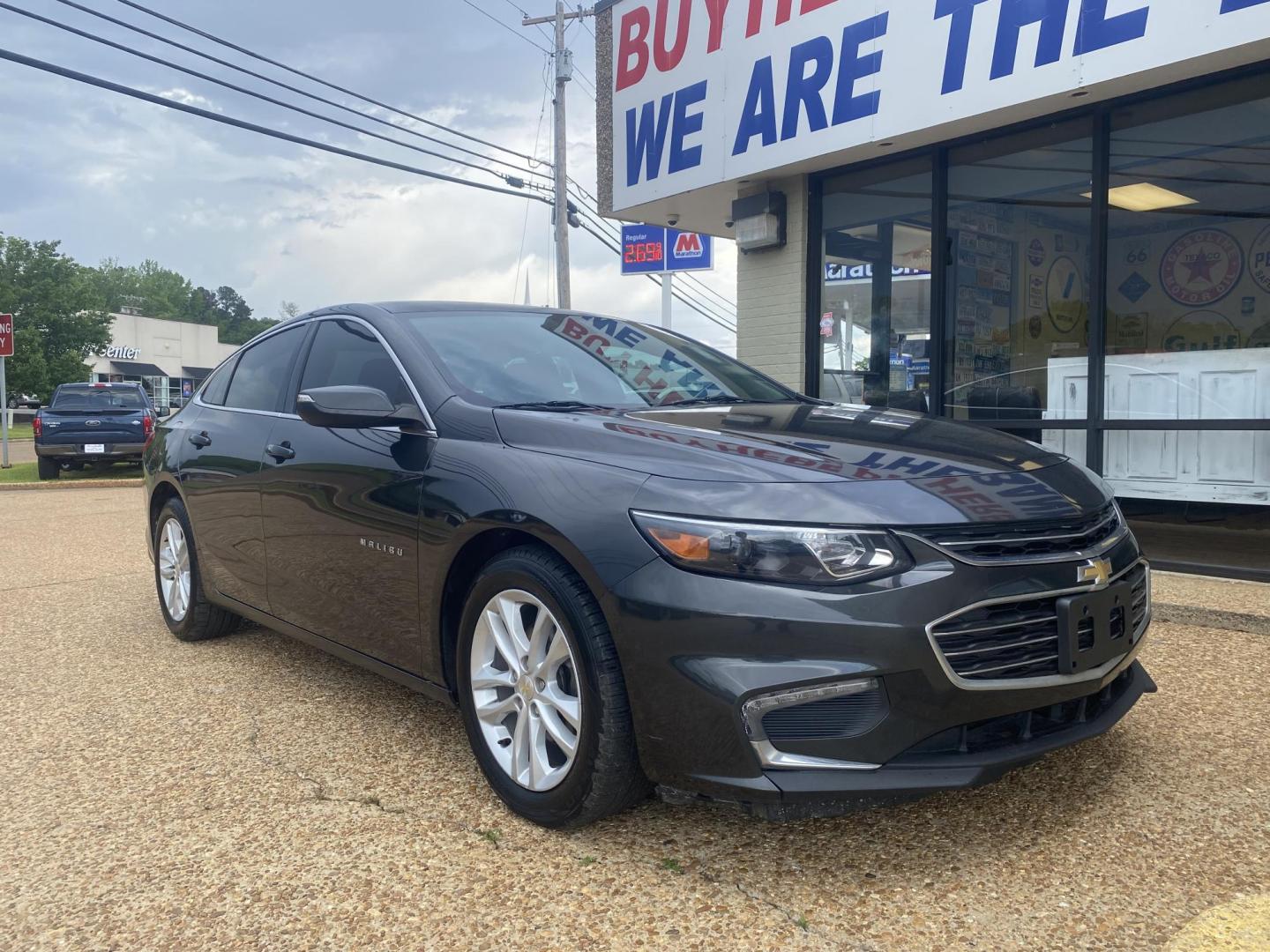 2018 GRAY CHEVROLET MALIBU LT (2FL) (1G1ZD5ST7JF) , located at 922 W. Beacon St., Philadelphia, MS, 39350, (601) 650-3675, 32.770447, -89.127151 - Photo#0