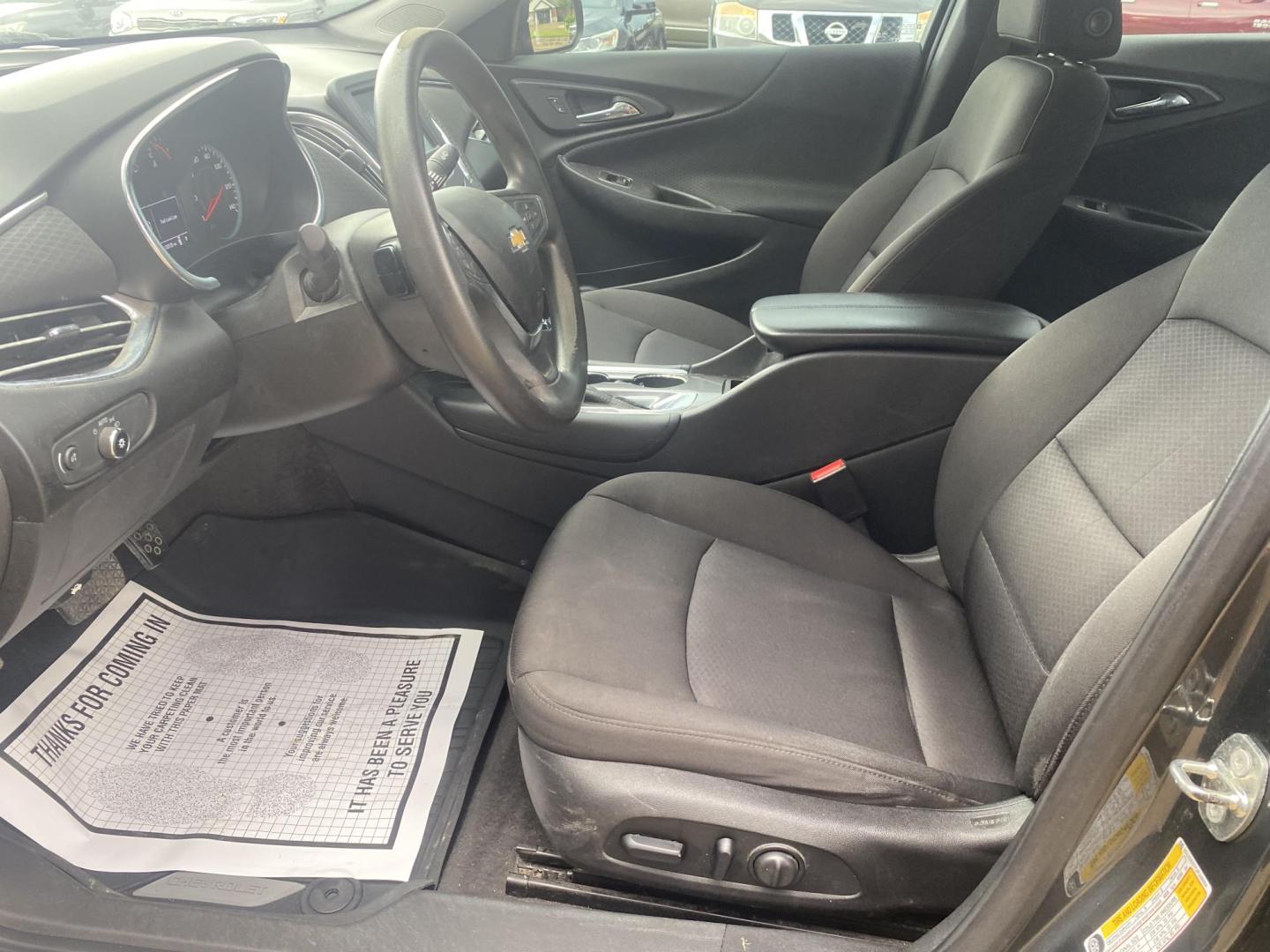 2018 GRAY CHEVROLET MALIBU LT (2FL) (1G1ZD5ST7JF) , located at 922 W. Beacon St., Philadelphia, MS, 39350, (601) 650-3675, 32.770447, -89.127151 - Photo#9