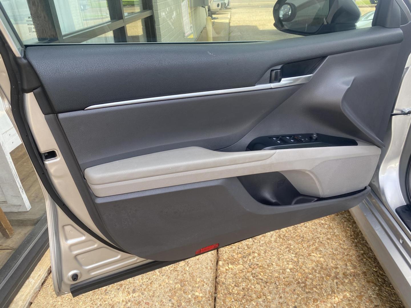 2020 SILVER TOYOTA CAMRY LE (4T1C11AK7LU) , located at 922 W. Beacon St., Philadelphia, MS, 39350, (601) 650-3675, 32.770447, -89.127151 - Photo#8