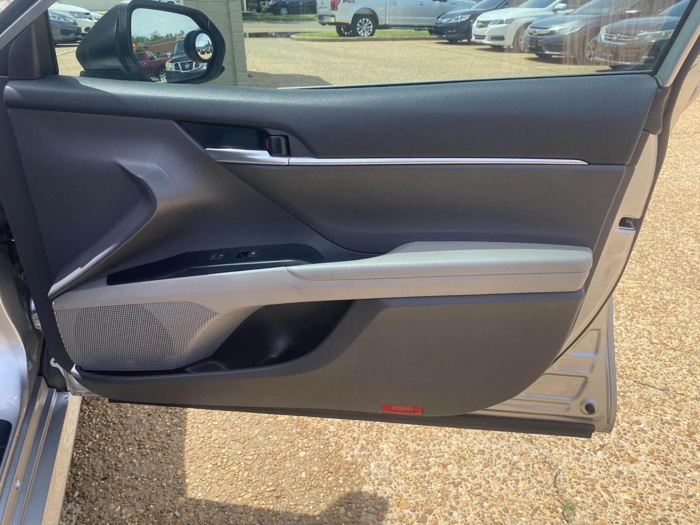 2020 SILVER TOYOTA CAMRY LE (4T1C11AK7LU) , located at 922 W. Beacon St., Philadelphia, MS, 39350, (601) 650-3675, 32.770447, -89.127151 - Photo#11