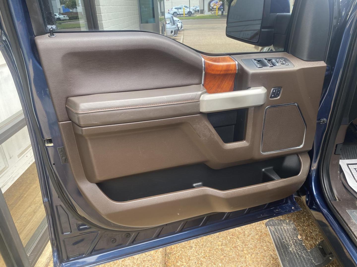 2016 BLUE FORD F-150 KING RANCH (1FTEW1EG2GF) , located at 922 W. Beacon St., Philadelphia, MS, 39350, (601) 650-3675, 32.770447, -89.127151 - Photo#8