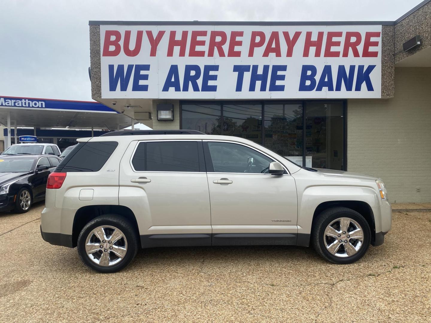 2015 TAN GMC TERRAIN SLT1 (2GKALSEK5F6) , located at 922 W. Beacon St., Philadelphia, MS, 39350, (601) 650-3675, 32.770447, -89.127151 - Photo#6