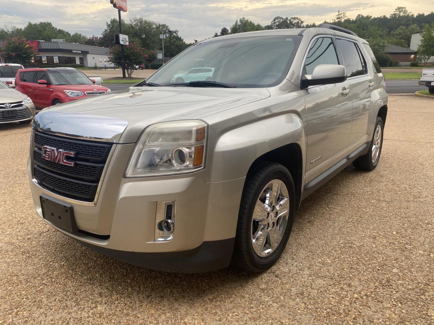 2015 TAN GMC TERRAIN SLT1 (2GKALSEK5F6) , located at 922 W. Beacon St., Philadelphia, MS, 39350, (601) 650-3675, 32.770447, -89.127151 - Photo#2