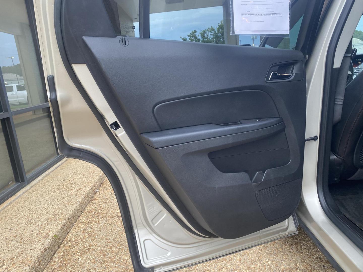2015 TAN GMC TERRAIN SLT1 (2GKALSEK5F6) , located at 922 W. Beacon St., Philadelphia, MS, 39350, (601) 650-3675, 32.770447, -89.127151 - Photo#12