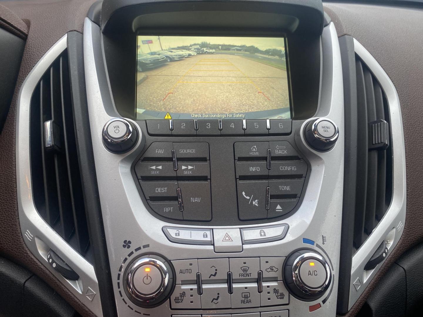 2015 TAN GMC TERRAIN SLT1 (2GKALSEK5F6) , located at 922 W. Beacon St., Philadelphia, MS, 39350, (601) 650-3675, 32.770447, -89.127151 - Photo#18
