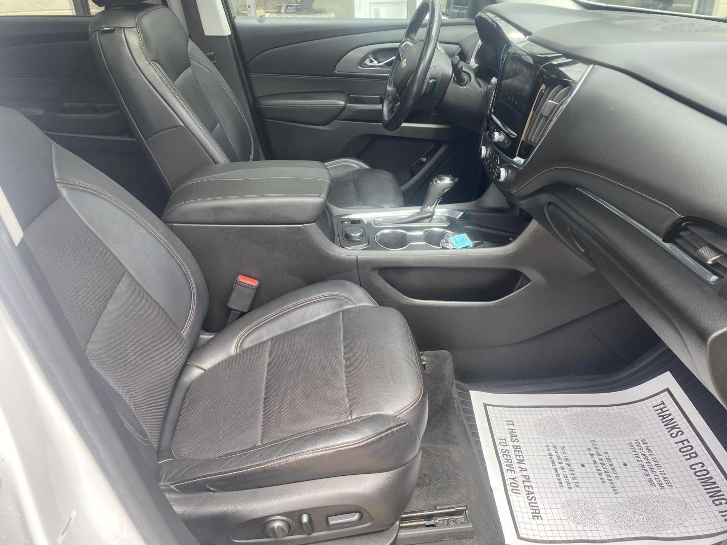 2018 WHITE CHEVROLET TRAVERSE PREMIER (1GNERKKW1JJ) , located at 922 W. Beacon St., Philadelphia, MS, 39350, (601) 650-3675, 32.770447, -89.127151 - Photo#10