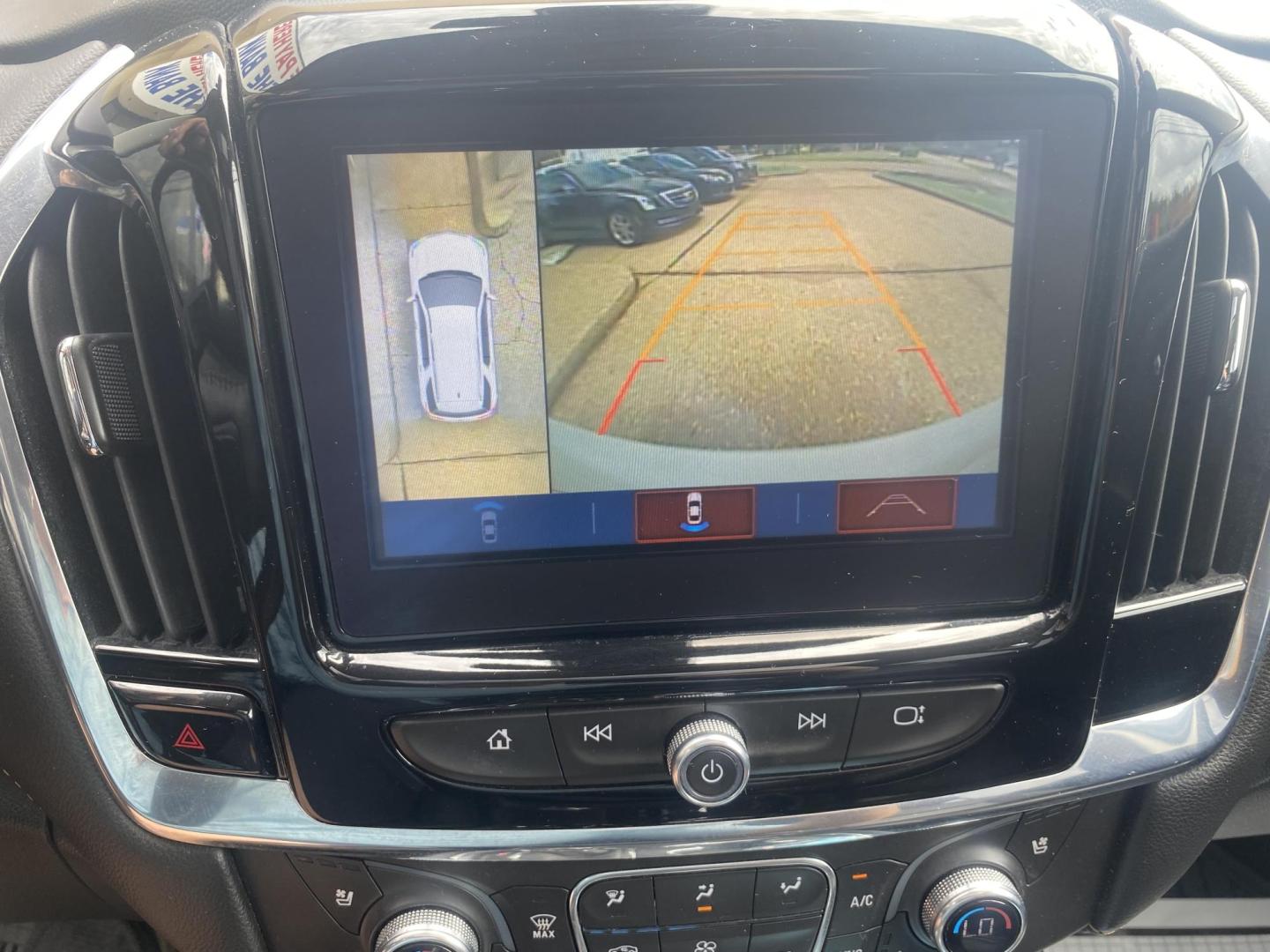 2018 WHITE CHEVROLET TRAVERSE PREMIER (1GNERKKW1JJ) , located at 922 W. Beacon St., Philadelphia, MS, 39350, (601) 650-3675, 32.770447, -89.127151 - Photo#18