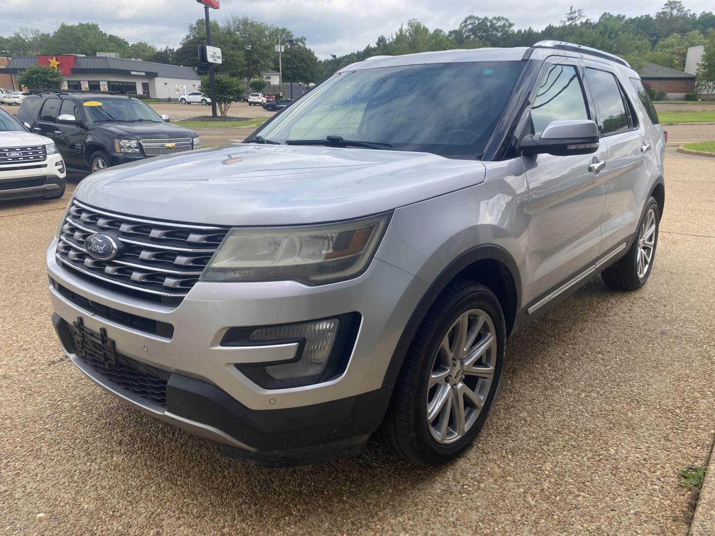 2016 SILVER FORD EXPLORER LIMITED (1FM5K7F89GG) , located at 922 W. Beacon St., Philadelphia, MS, 39350, (601) 650-3675, 32.770447, -89.127151 - Photo#2