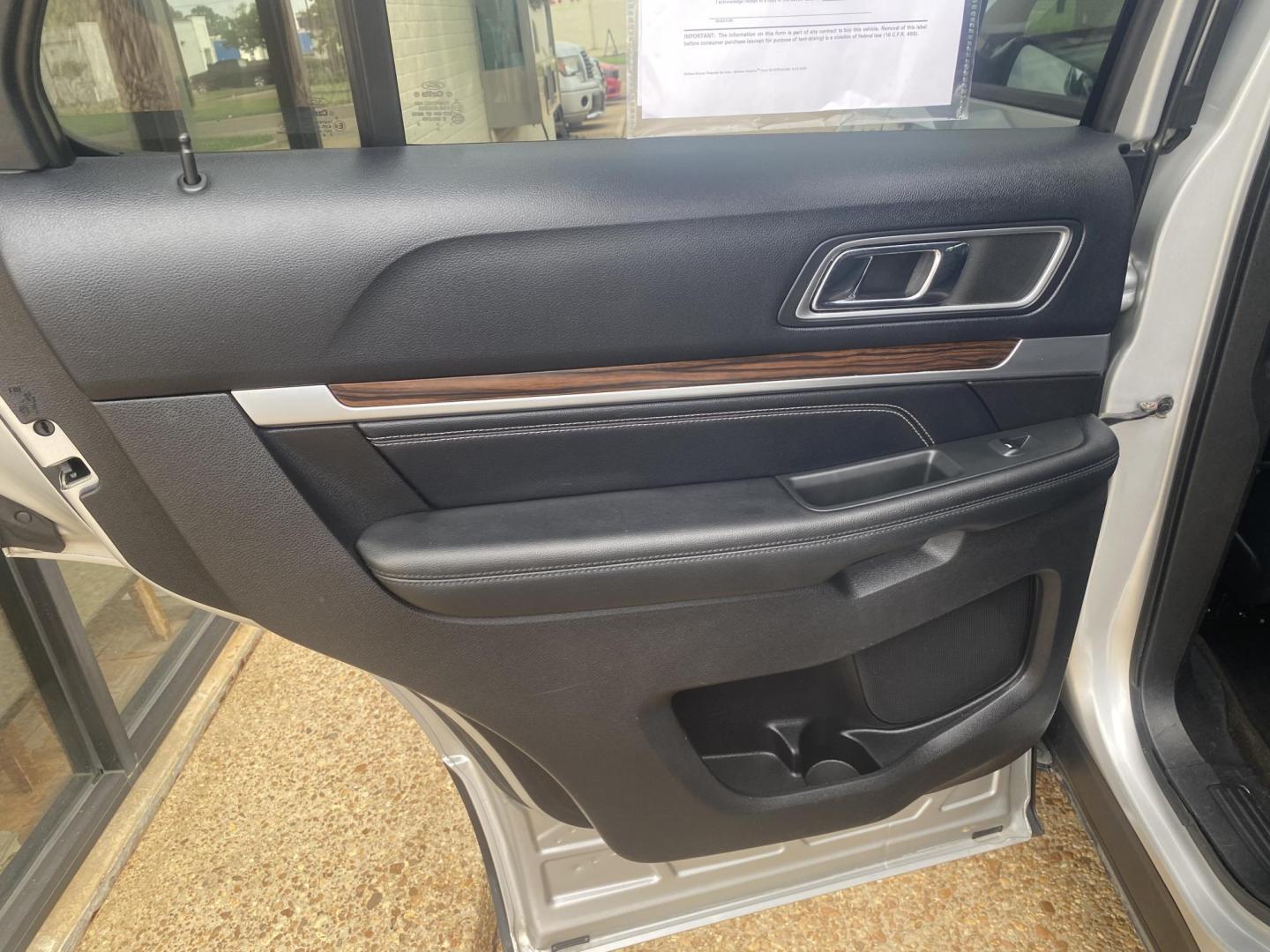 2016 SILVER FORD EXPLORER LIMITED (1FM5K7F89GG) , located at 922 W. Beacon St., Philadelphia, MS, 39350, (601) 650-3675, 32.770447, -89.127151 - Photo#12