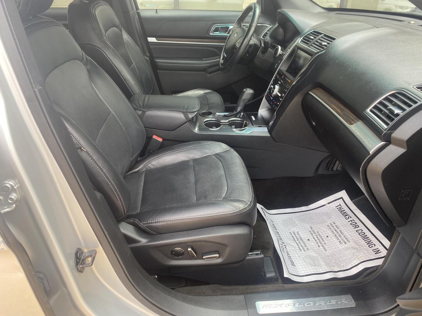 2016 SILVER FORD EXPLORER LIMITED (1FM5K7F89GG) , located at 922 W. Beacon St., Philadelphia, MS, 39350, (601) 650-3675, 32.770447, -89.127151 - Photo#10