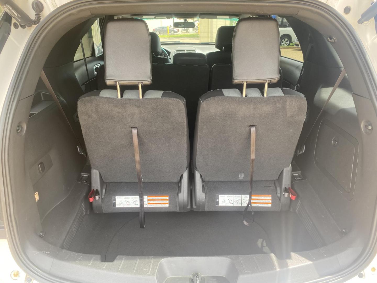 2015 WHITE FORD EXPLORER XLT (1FM5K7D82FG) , located at 922 W. Beacon St., Philadelphia, MS, 39350, (601) 650-3675, 32.770447, -89.127151 - Photo#16