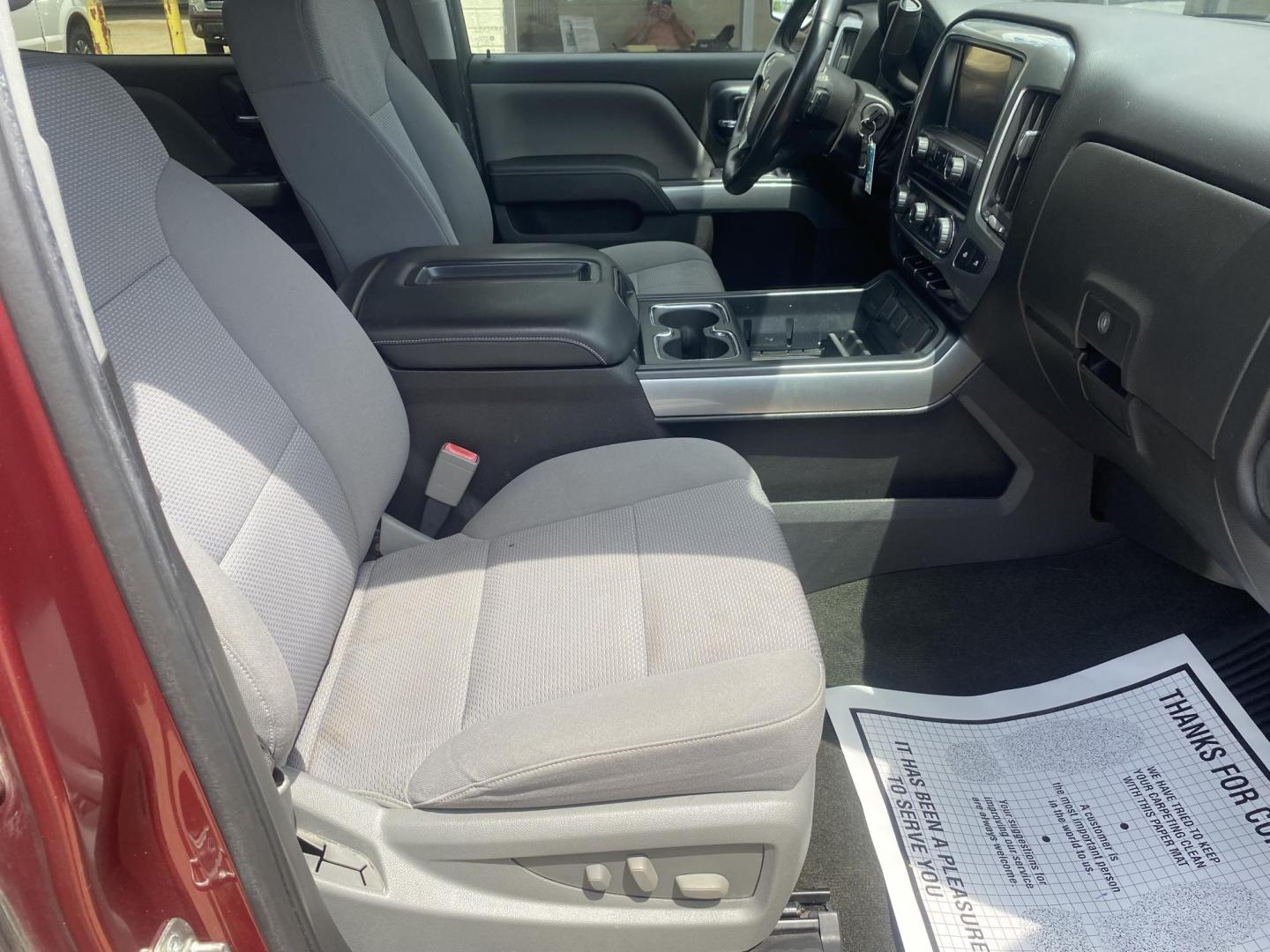 2014 RED CHEVROLET SILVERADO LT (3GCUKREC1EG) , located at 922 W. Beacon St., Philadelphia, MS, 39350, (601) 650-3675, 32.770447, -89.127151 - Photo#10