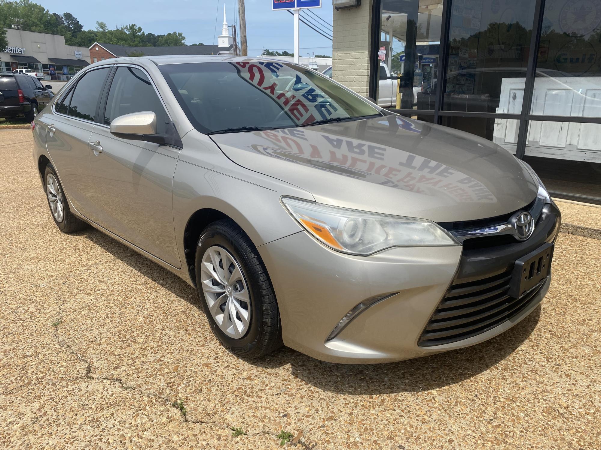 photo of 2017 TOYOTA CAMRY LE 