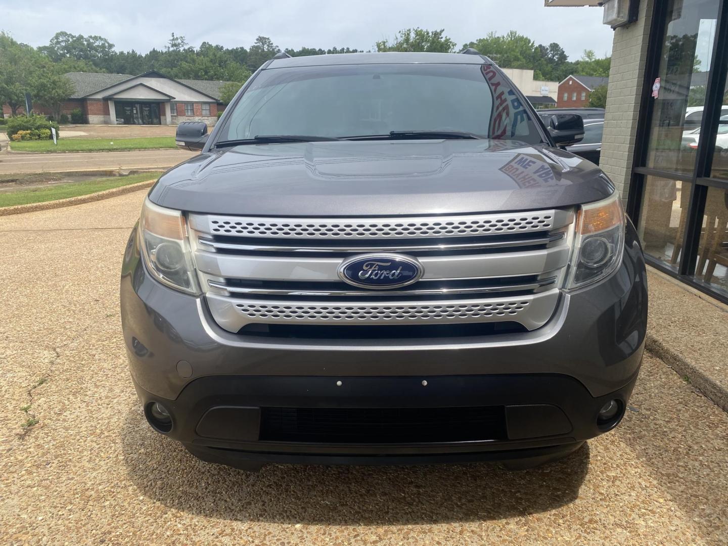 2014 GRAY FORD EXPLORER XLT (1FM5K7D86EG) , located at 922 W. Beacon St., Philadelphia, MS, 39350, (601) 650-3675, 32.770447, -89.127151 - Photo#1