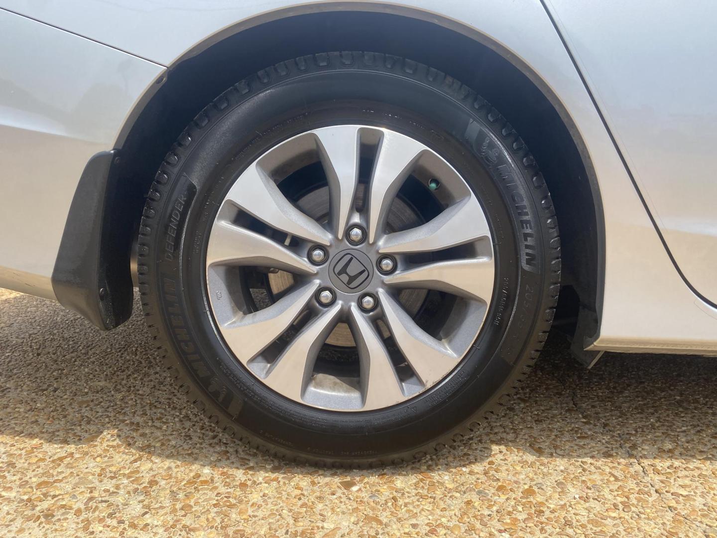 2013 SILVER HONDA ACCORD LX (1HGCR2F39DA) , located at 922 W. Beacon St., Philadelphia, MS, 39350, (601) 650-3675, 32.770447, -89.127151 - Photo#8