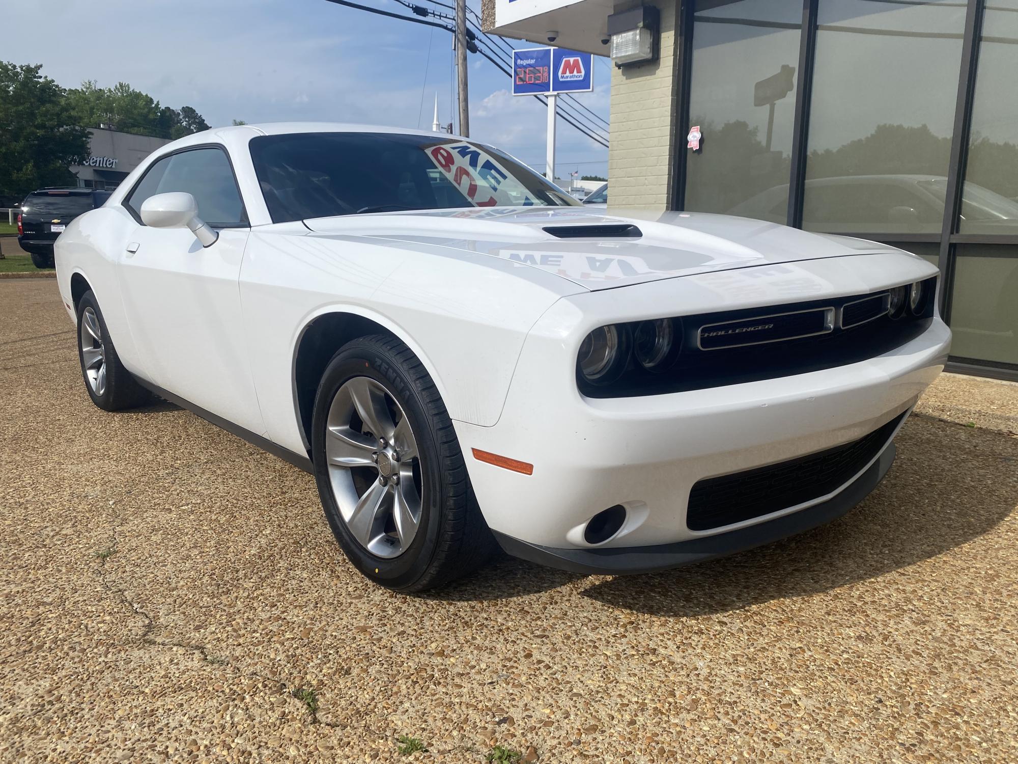 photo of 2016 DODGE CHALLENGER SXT 