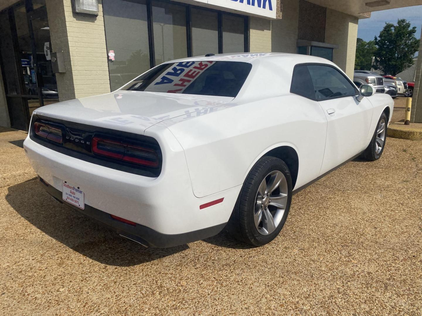 2016 WHITE DODGE CHALLENGER SXT (2C3CDZAG7GH) , located at 922 W. Beacon St., Philadelphia, MS, 39350, (601) 650-3675, 32.770447, -89.127151 - Photo#5