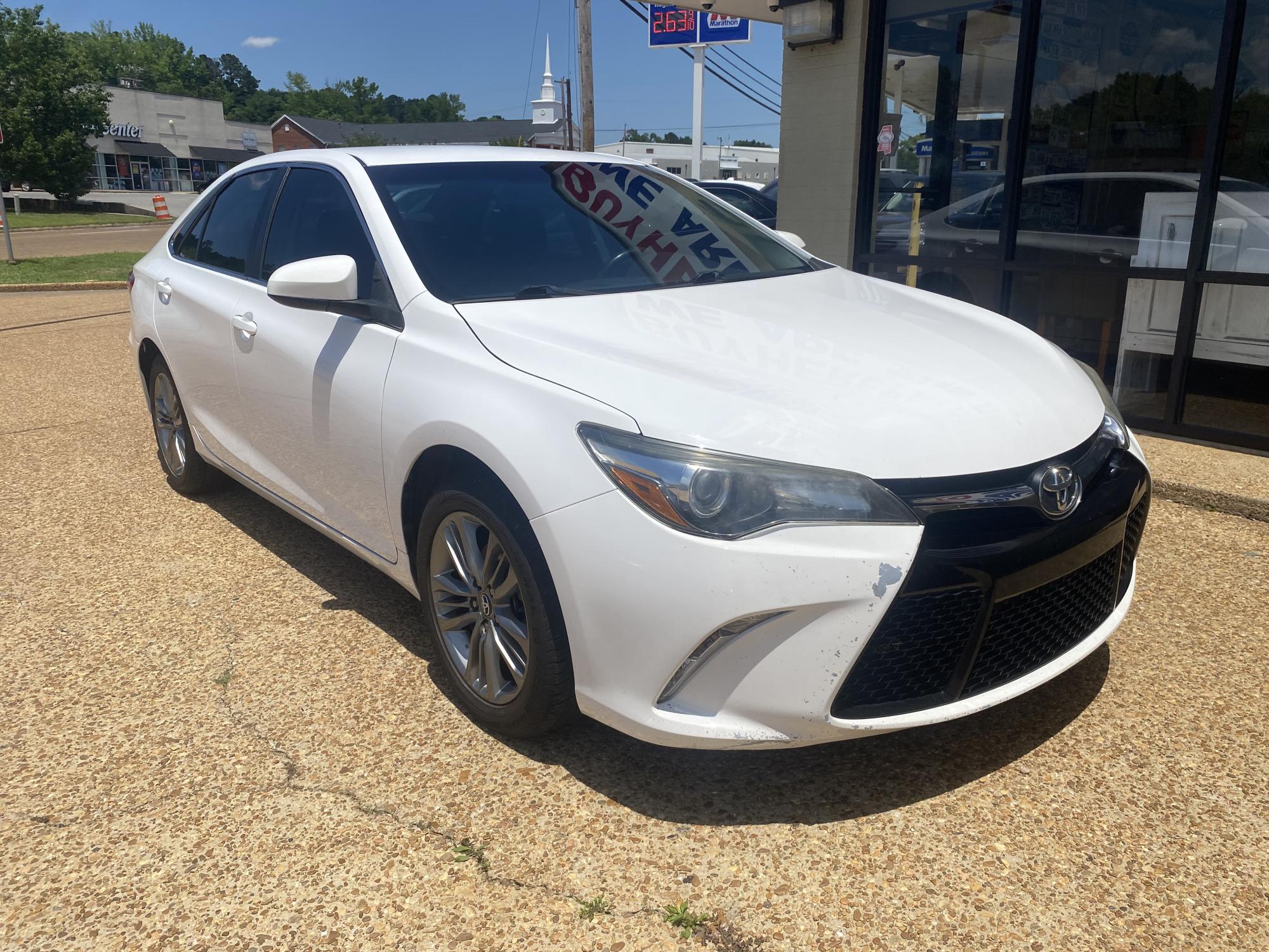 photo of 2016 TOYOTA CAMRY SE 