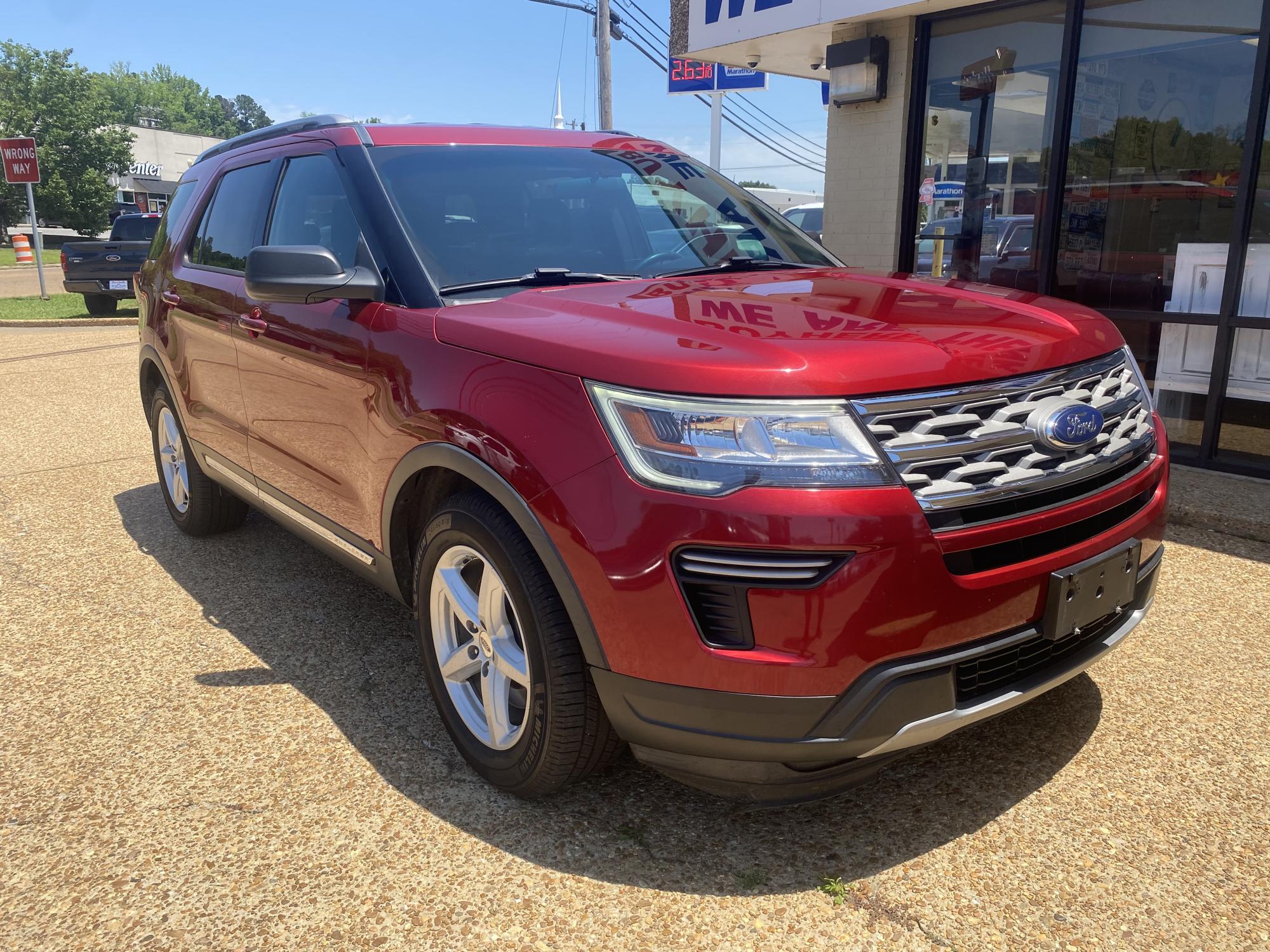 photo of 2018 FORD EXPLORER XLT 