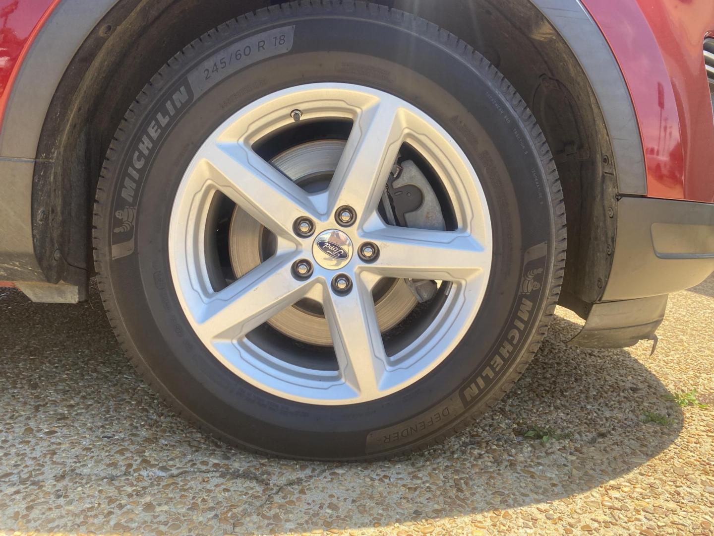 2018 RED FORD EXPLORER XLT (1FM5K7D88JG) , located at 922 W. Beacon St., Philadelphia, MS, 39350, (601) 650-3675, 32.770447, -89.127151 - Photo#7