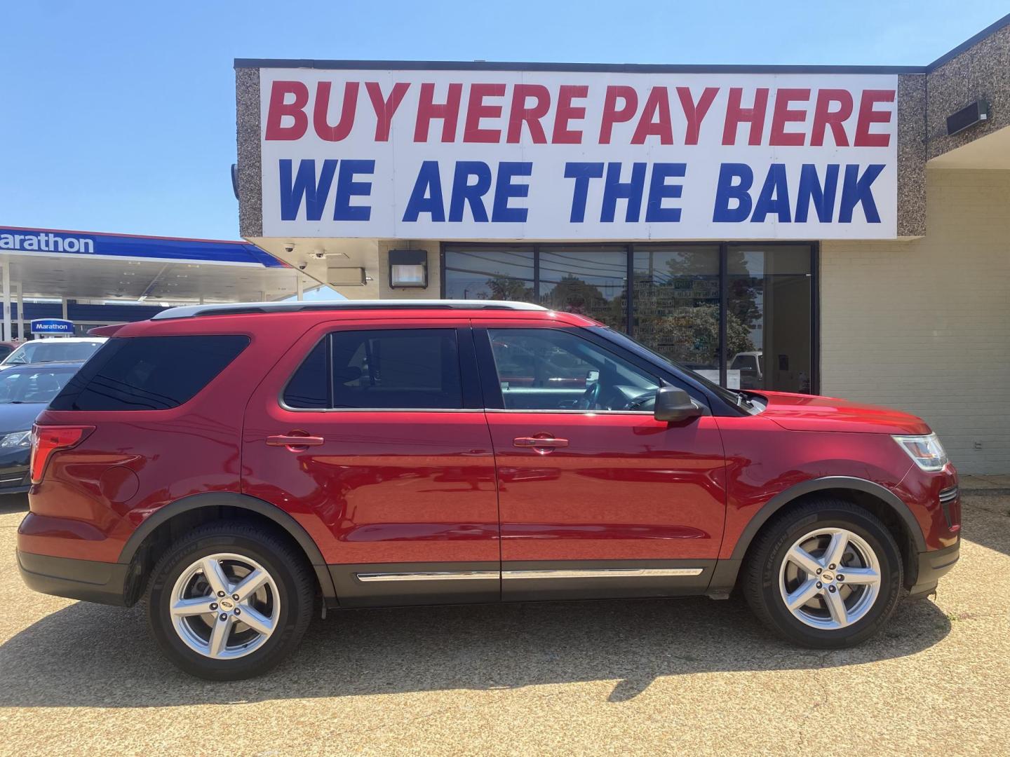 2018 RED FORD EXPLORER XLT (1FM5K7D88JG) , located at 922 W. Beacon St., Philadelphia, MS, 39350, (601) 650-3675, 32.770447, -89.127151 - Photo#6