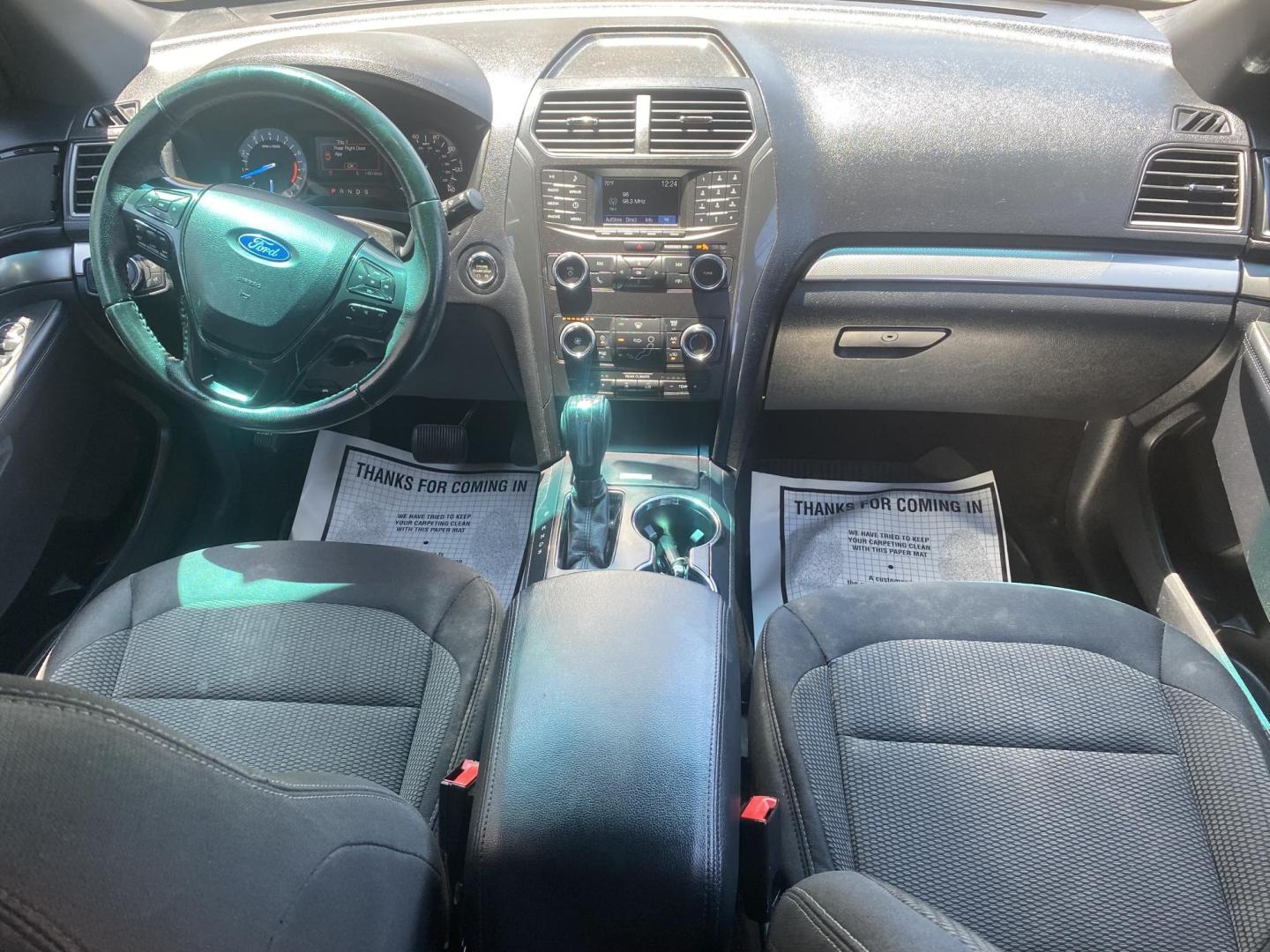 2018 RED FORD EXPLORER XLT (1FM5K7D88JG) , located at 922 W. Beacon St., Philadelphia, MS, 39350, (601) 650-3675, 32.770447, -89.127151 - Photo#16