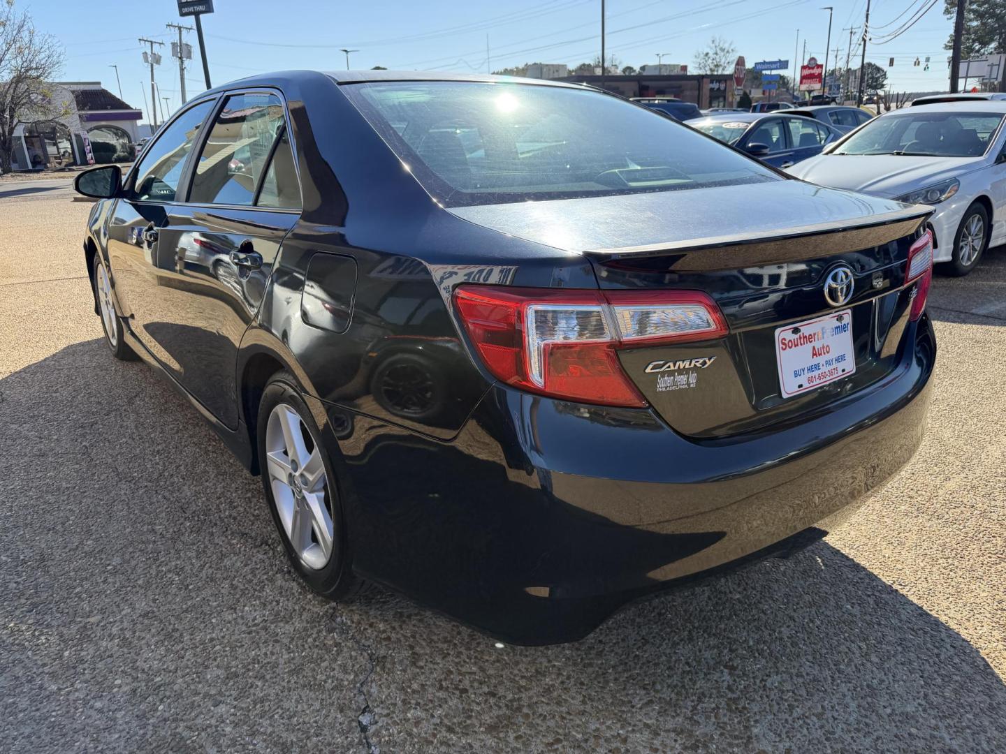 2013 BLUE TOYOTA CAMRY SE (4T1BF1FK5DU) , located at 922 W. Beacon St., Philadelphia, MS, 39350, (601) 650-3675, 32.770447, -89.127151 - Photo#3