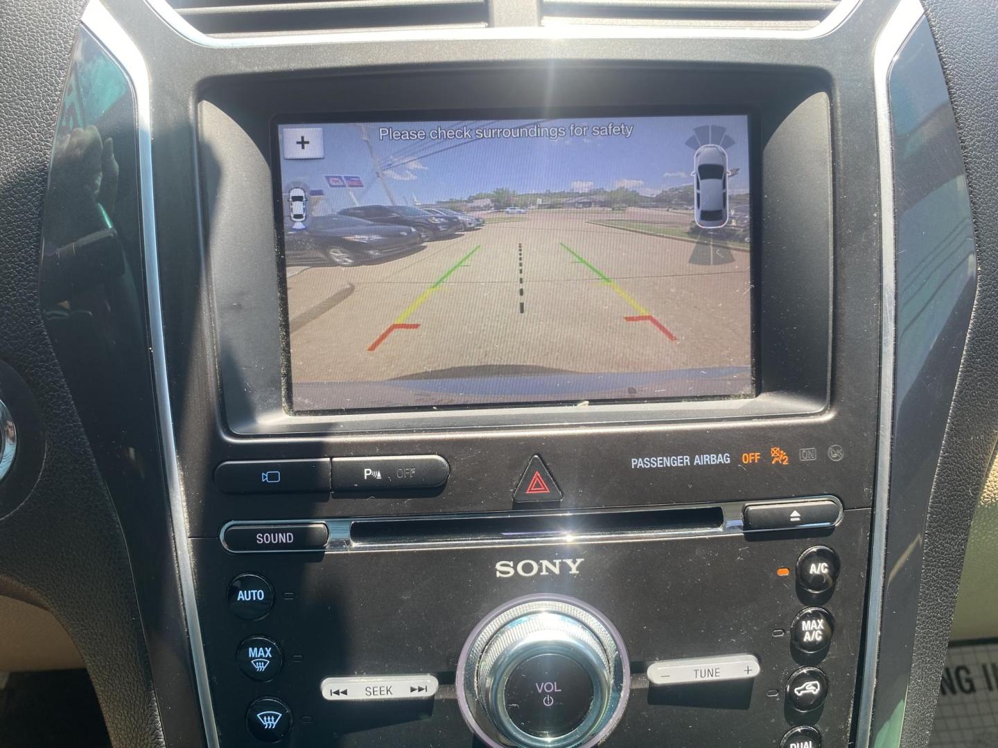 2017 WHITE FORD EXPLORER LIMITED (1FM5K7F84HG) , located at 922 W. Beacon St., Philadelphia, MS, 39350, (601) 650-3675, 32.770447, -89.127151 - Photo#18