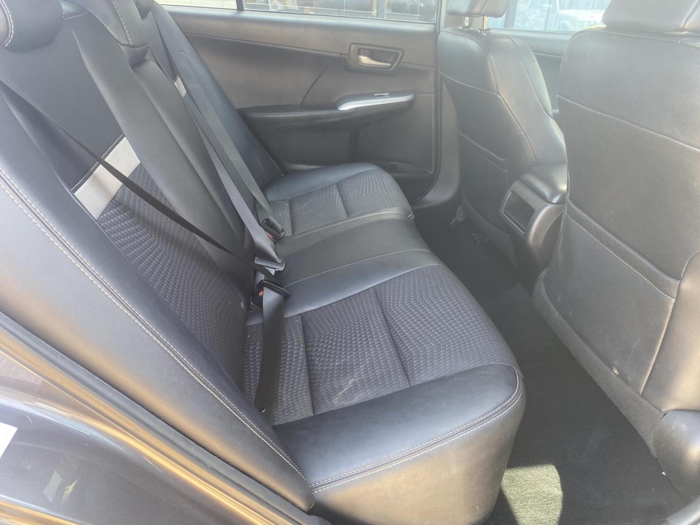 2014 GREY TOYOTA CAMRY SE (4T1BF1FK9EU) , located at 922 W. Beacon St., Philadelphia, MS, 39350, (601) 650-3675, 32.770447, -89.127151 - Photo#14