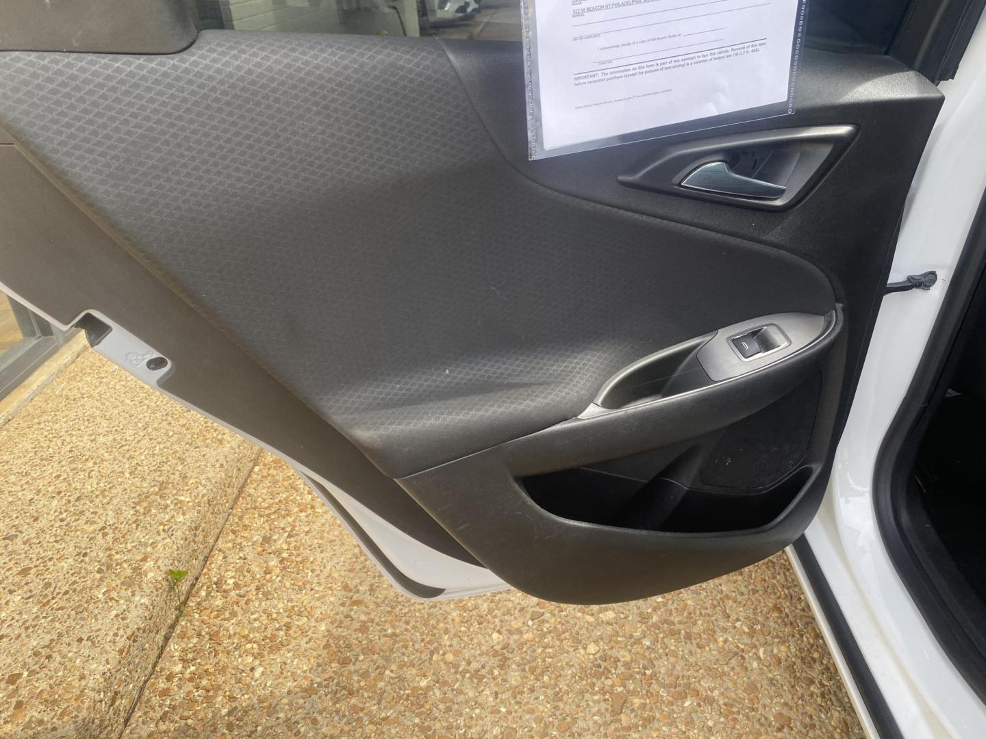 2019 WHITE CHEVROLET MALIBU LT (2FL) (1G1ZD5ST9KF) , located at 922 W. Beacon St., Philadelphia, MS, 39350, (601) 650-3675, 32.770447, -89.127151 - Photo#12