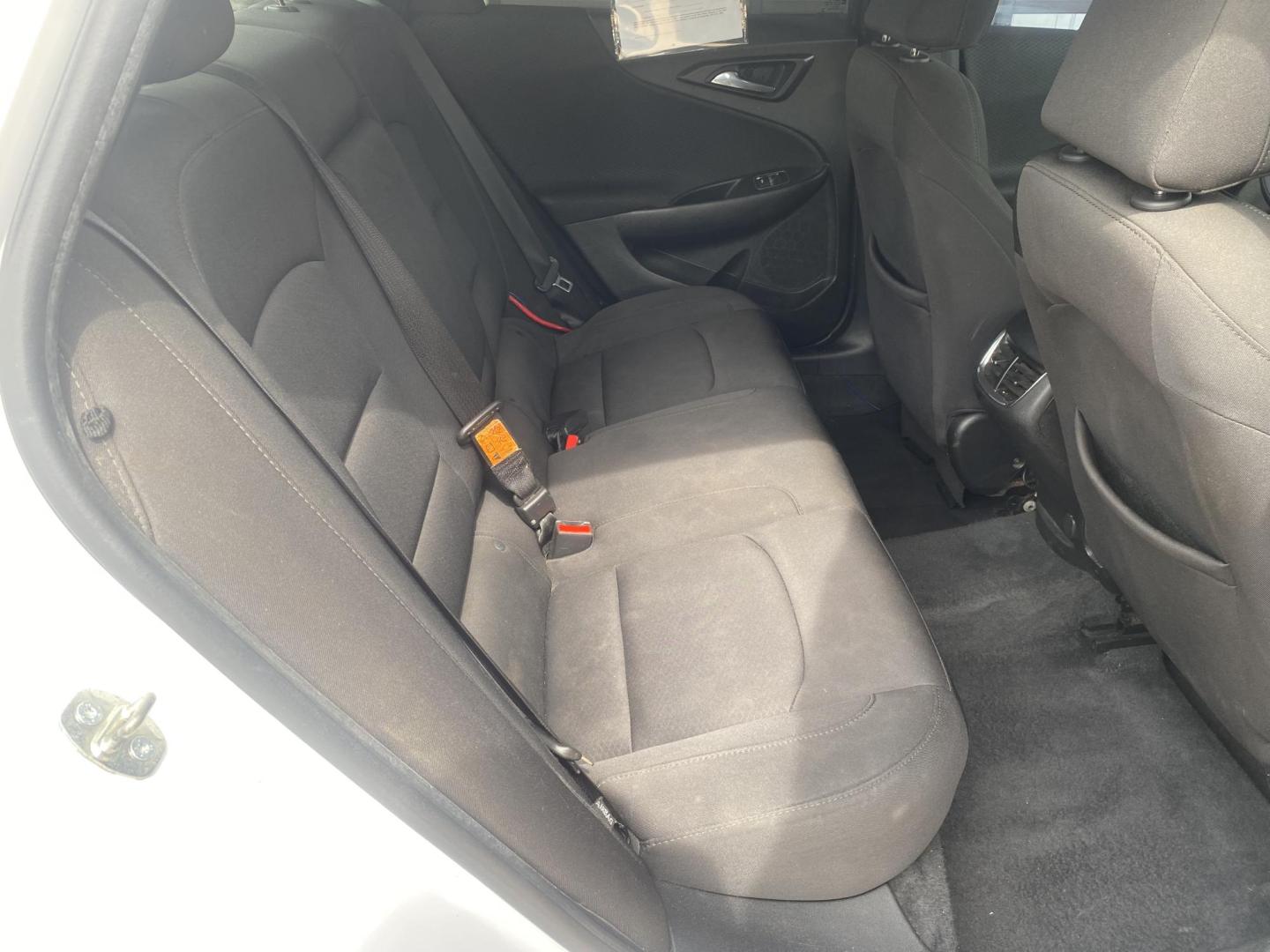 2019 WHITE CHEVROLET MALIBU LT (2FL) (1G1ZD5ST9KF) , located at 922 W. Beacon St., Philadelphia, MS, 39350, (601) 650-3675, 32.770447, -89.127151 - Photo#14