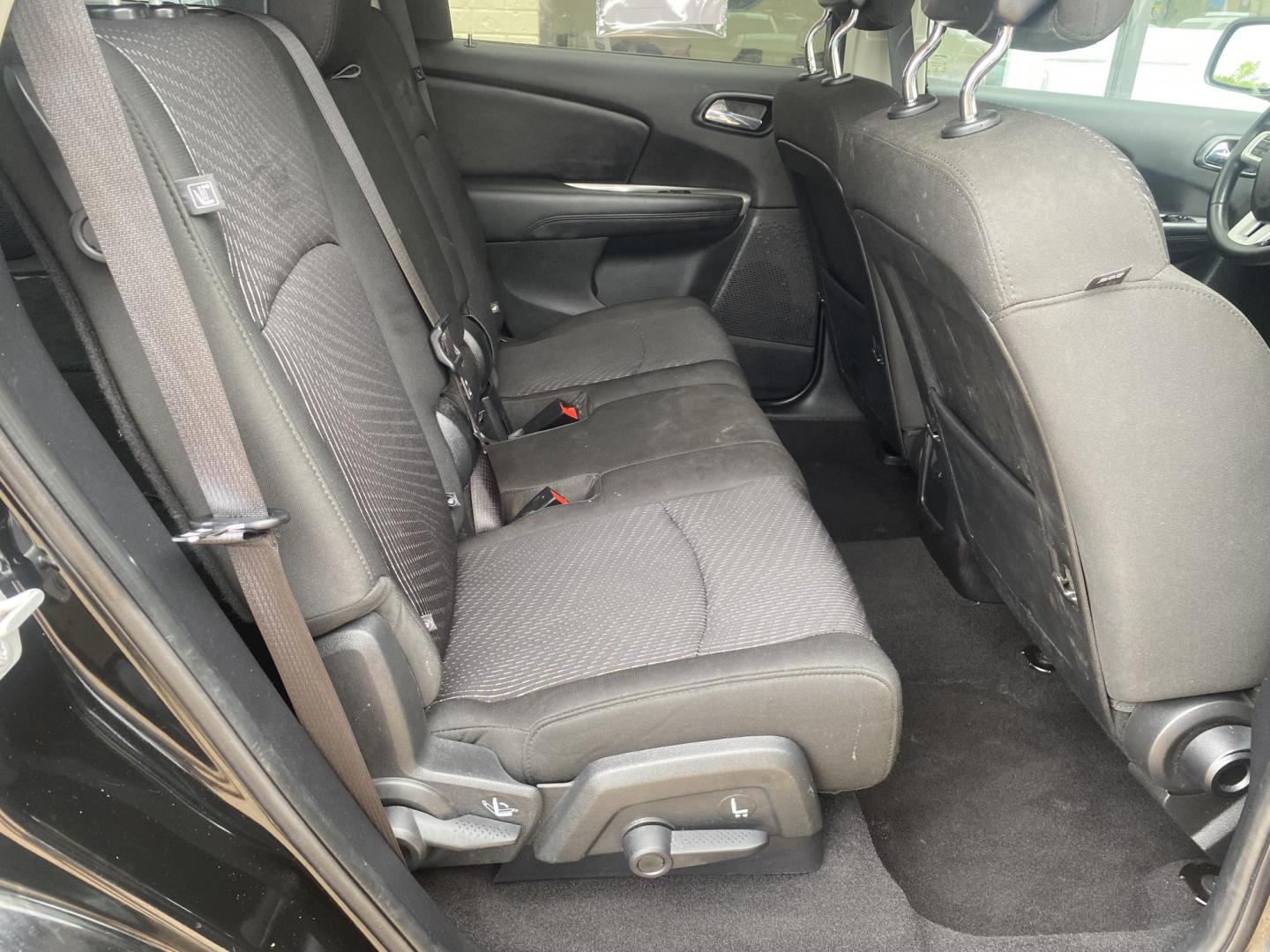 2020 BLACK DODGE JOURNEY SE (3C4PDCABXLT) , located at 922 W. Beacon St., Philadelphia, MS, 39350, (601) 650-3675, 32.770447, -89.127151 - Photo#14