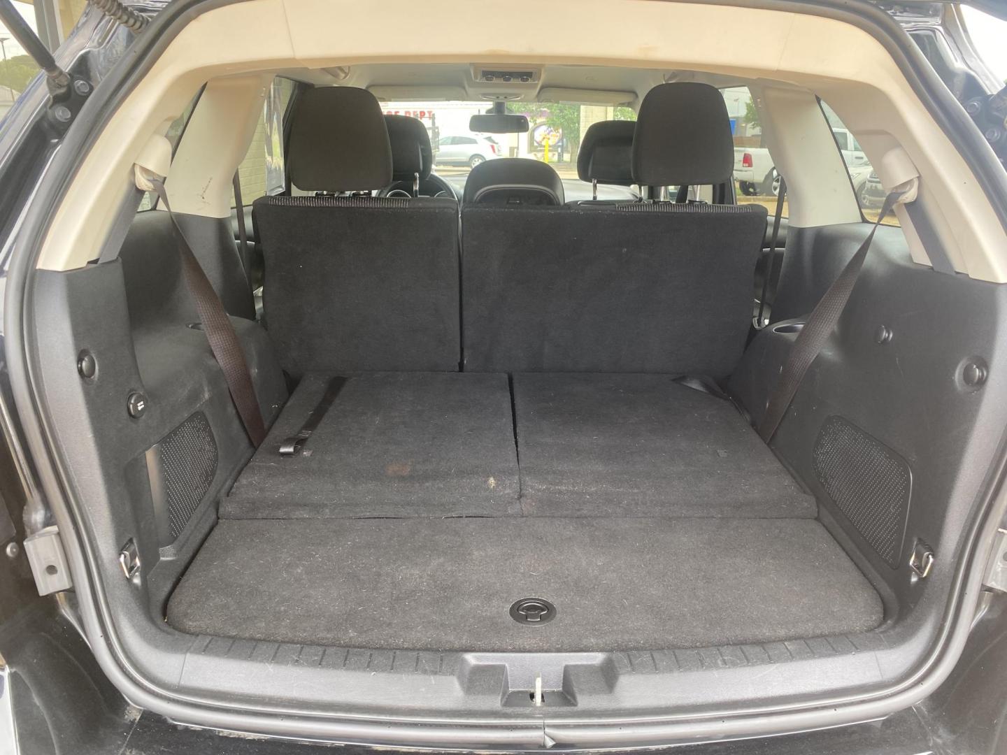 2020 BLACK DODGE JOURNEY SE (3C4PDCABXLT) , located at 922 W. Beacon St., Philadelphia, MS, 39350, (601) 650-3675, 32.770447, -89.127151 - Photo#17