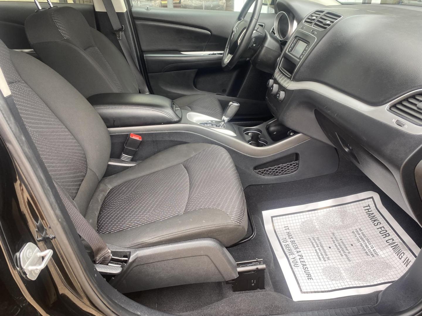2020 BLACK DODGE JOURNEY SE (3C4PDCABXLT) , located at 922 W. Beacon St., Philadelphia, MS, 39350, (601) 650-3675, 32.770447, -89.127151 - Photo#10