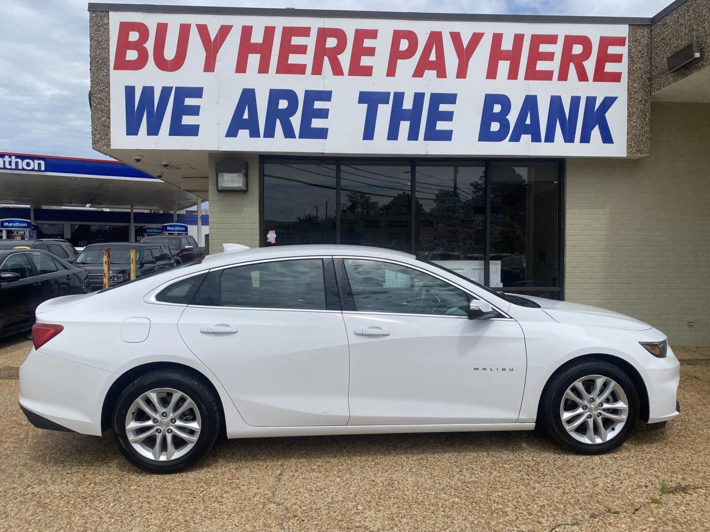 2018 WHITE CHEVROLET MALIBU LT (2FL) (1G1ZD5ST3JF) , located at 922 W. Beacon St., Philadelphia, MS, 39350, (601) 650-3675, 32.770447, -89.127151 - Photo#6