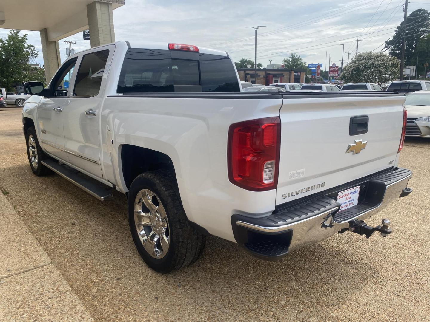 2018 WHITE CHEVROLET SILVERADO LTZ (3GCPCSEC5JG) , located at 922 W. Beacon St., Philadelphia, MS, 39350, (601) 650-3675, 32.770447, -89.127151 - Photo#3