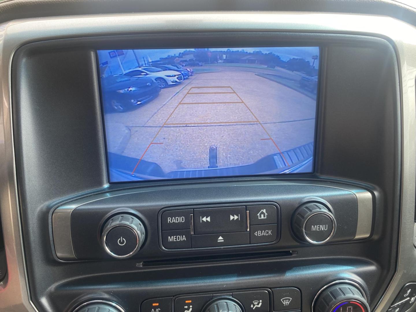 2018 WHITE CHEVROLET SILVERADO LTZ (3GCPCSEC5JG) , located at 922 W. Beacon St., Philadelphia, MS, 39350, (601) 650-3675, 32.770447, -89.127151 - Photo#18