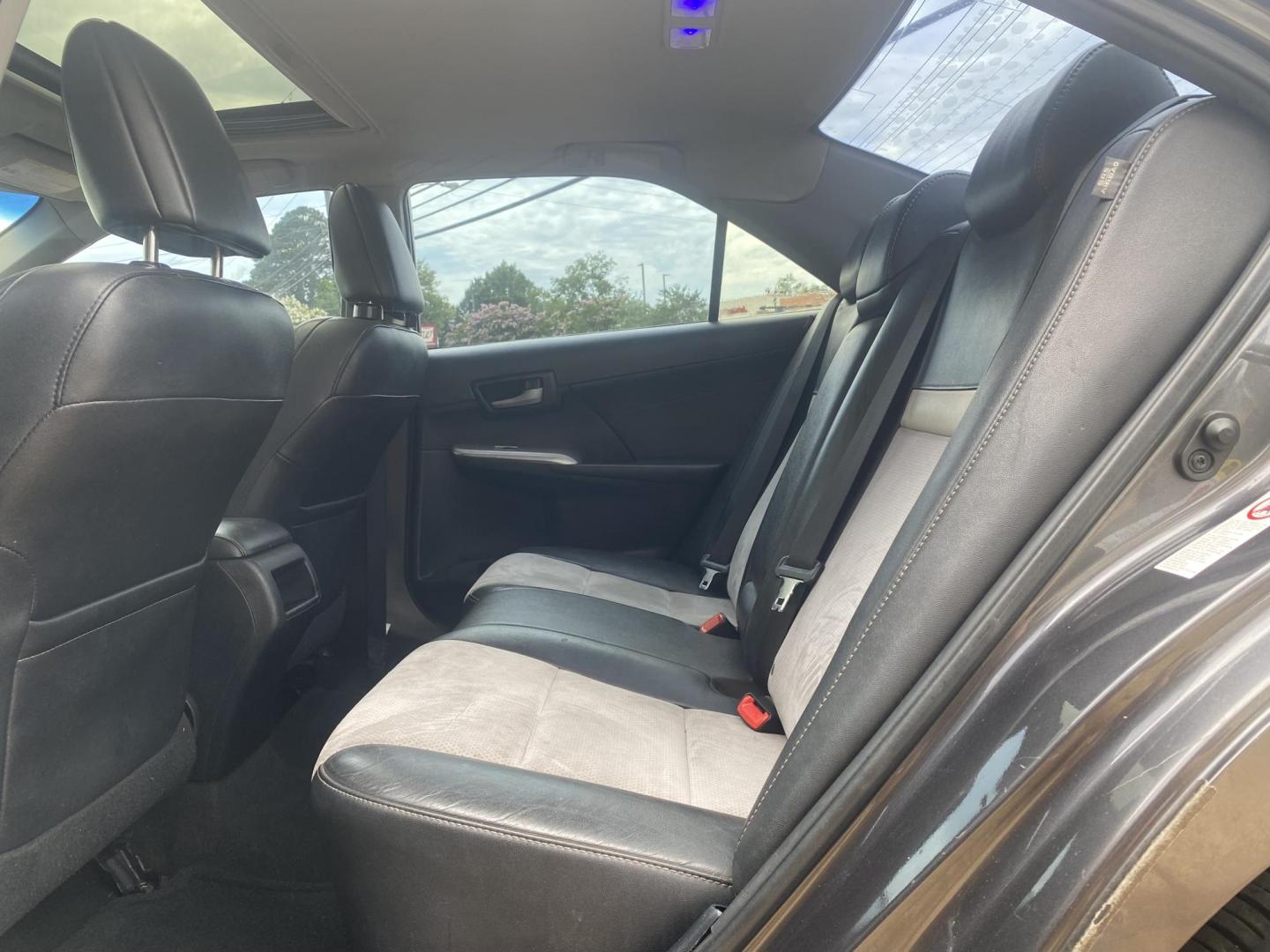 2014 GRAY TOYOTA CAMRY SE (4T1BK1FK4EU) , located at 922 W. Beacon St., Philadelphia, MS, 39350, (601) 650-3675, 32.770447, -89.127151 - Photo#12