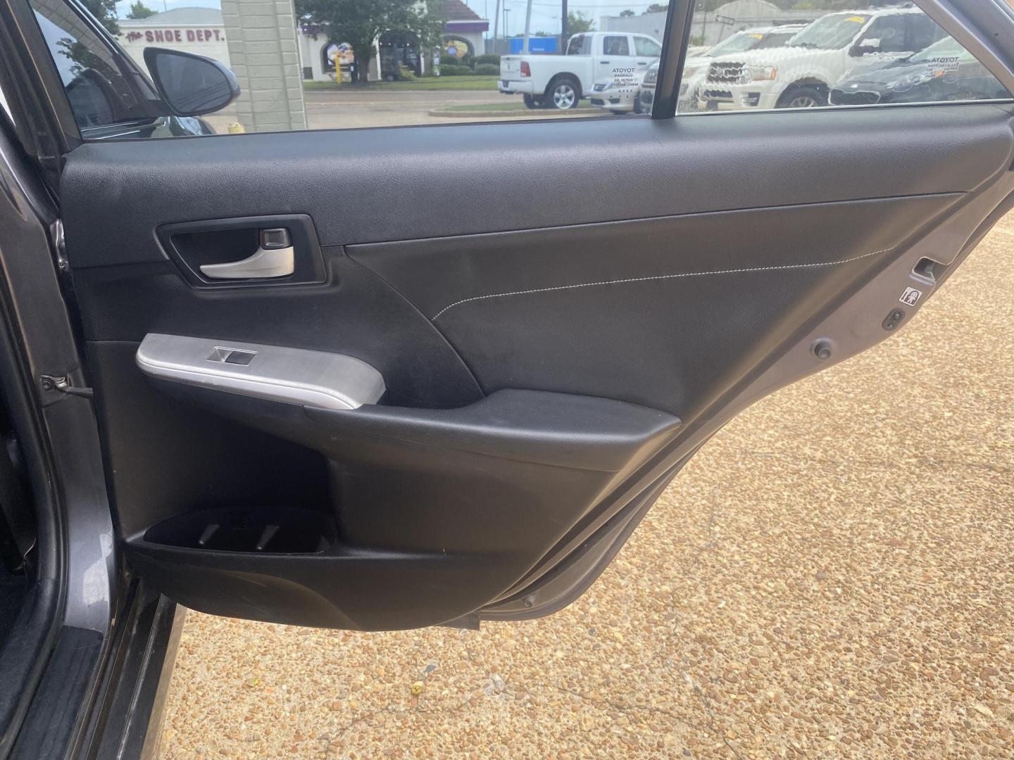 2014 GRAY TOYOTA CAMRY SE (4T1BK1FK4EU) , located at 922 W. Beacon St., Philadelphia, MS, 39350, (601) 650-3675, 32.770447, -89.127151 - Photo#14