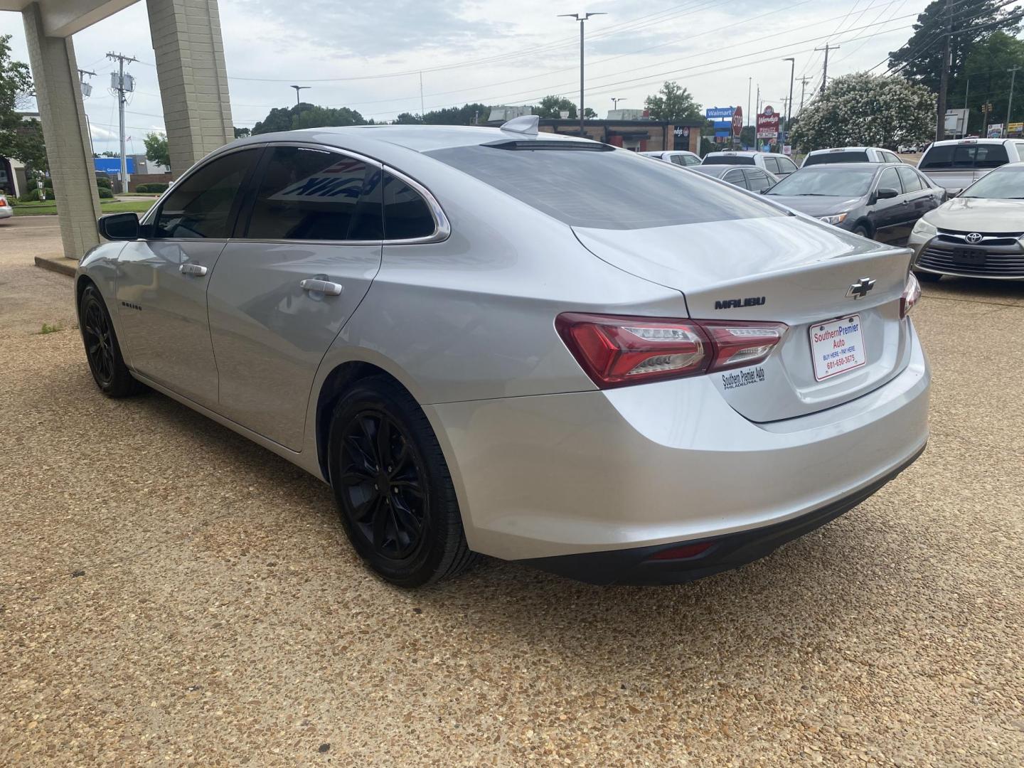 2020 SILVER CHEVROLET MALIBU LT (1LT) (1G1ZD5STXLF) , located at 922 W. Beacon St., Philadelphia, MS, 39350, (601) 650-3675, 32.770447, -89.127151 - Photo#3
