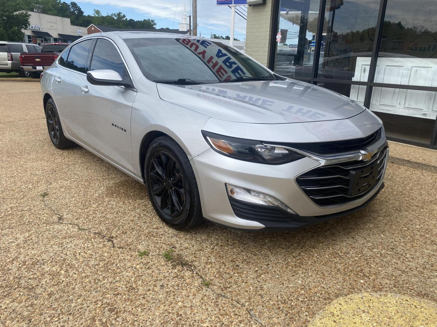 2020 SILVER CHEVROLET MALIBU LT (1LT) (1G1ZD5STXLF) , located at 922 W. Beacon St., Philadelphia, MS, 39350, (601) 650-3675, 32.770447, -89.127151 - Photo#0